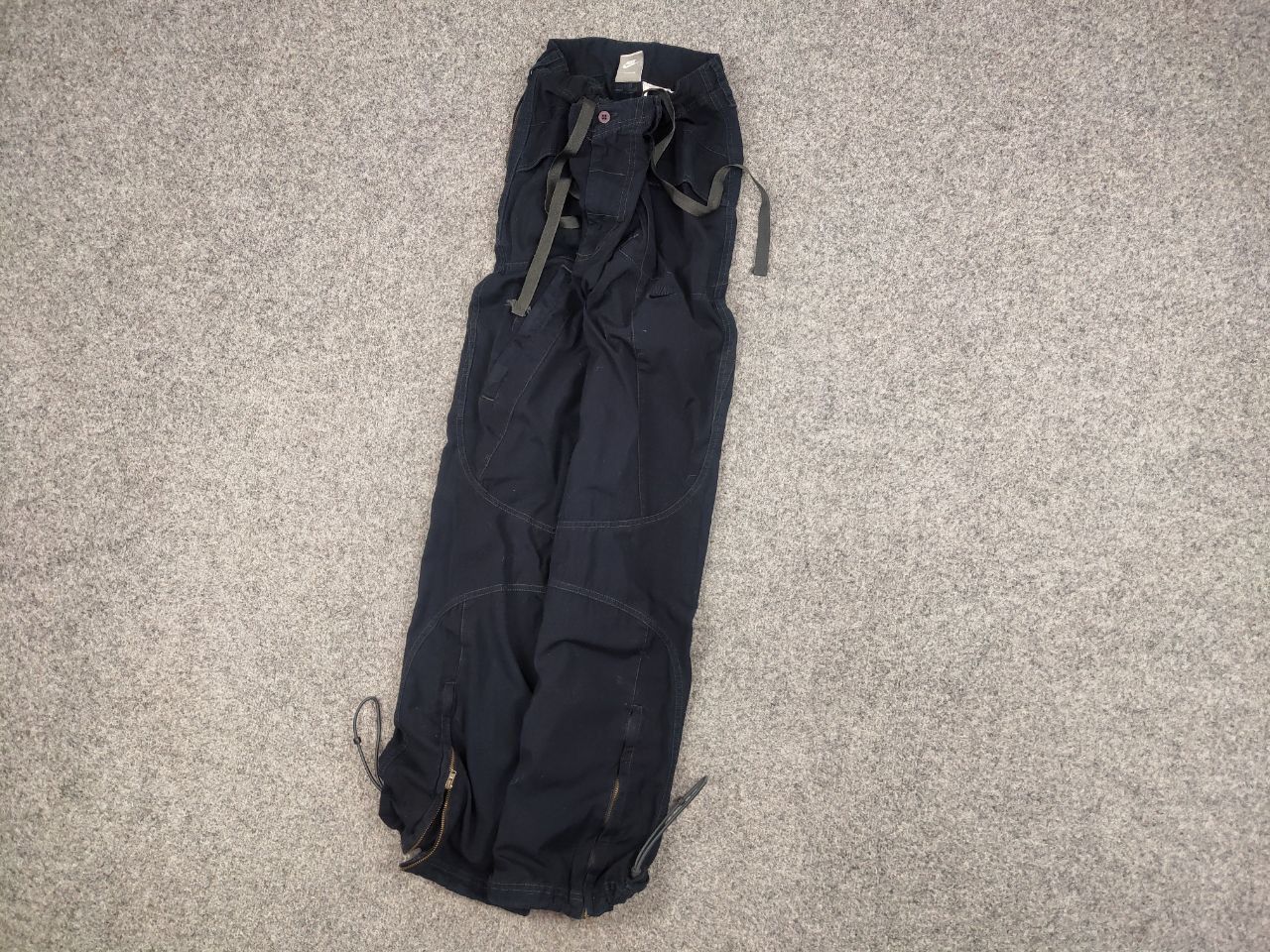 Nike Vtg Nike Baggy Cargo Zip Logo drawstrings Pants Y2K Style Size US 34 / EU 50 - 3 Thumbnail