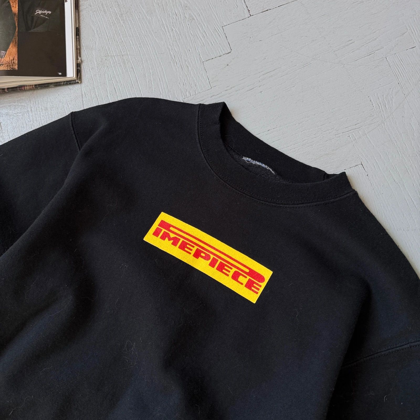 Vintage Automotive Girl Graphic Crewneck Sweatshirt Size US S / EU 44-46 / 1 - 4 Thumbnail