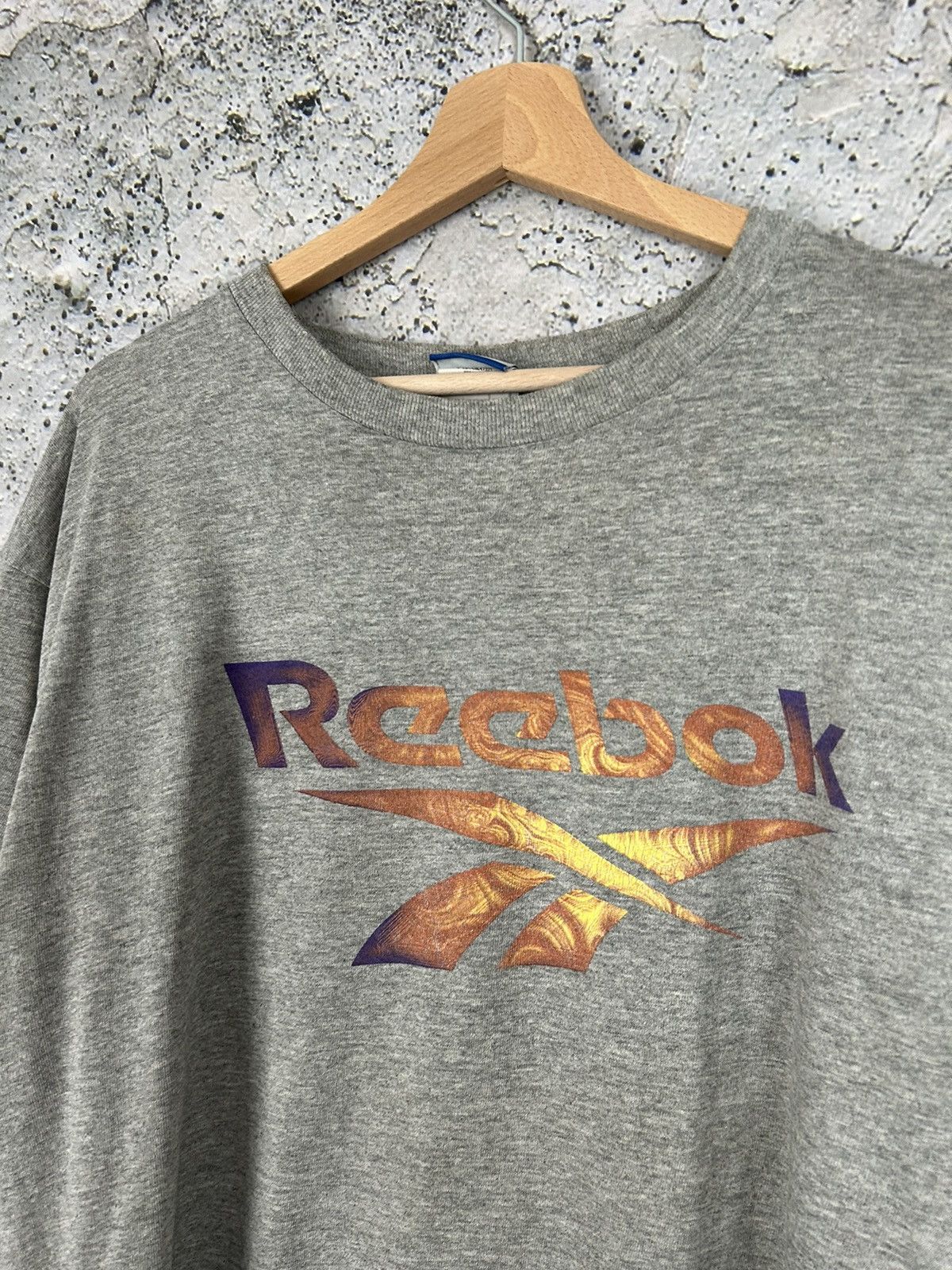 Reebok Vintage Reebok Made in USA Logo Tee Sportswear Retro Hype Size US XL / EU 56 / 4 - 3 Thumbnail