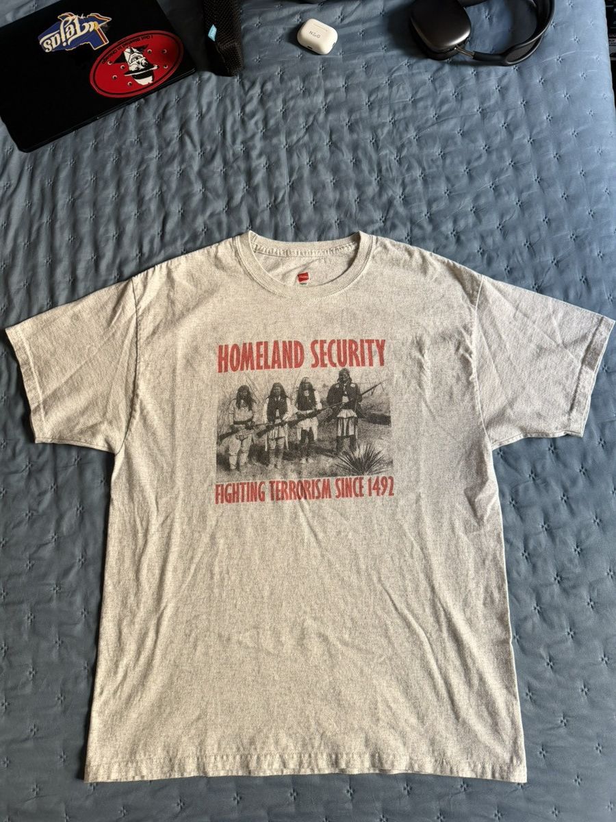 Vintage American Idol Tee & Homeland Security Tee Size US M / EU 48-50 / 2 - 1 Thumbnail