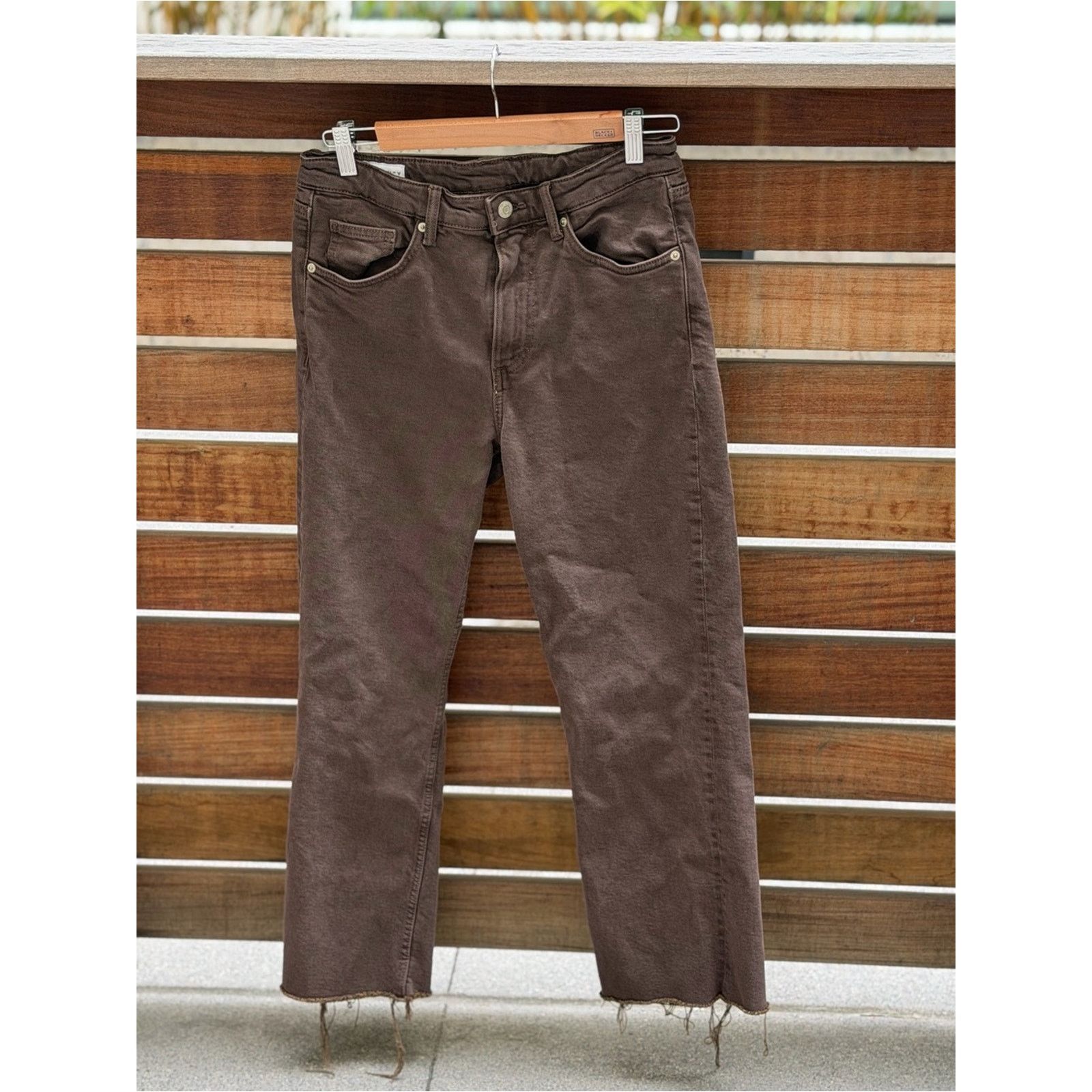 Zara Zara Brown Straight Leg Jeans Raw Hem Size 8 Size 30" / US 8 / IT 44 - 1 Thumbnail