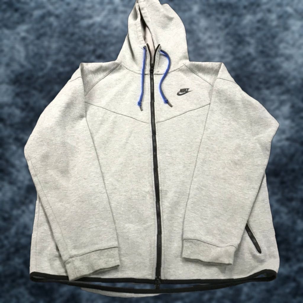 Nike Nike Sportswear Hoodie Men XL Gray Full Zip Sweatshirt Windrunner Tech | Nike Sportswear Hoodie Mens XL Gray Black Full Zip Sweatshirt Size US XL / EU 56 / 4 - 1 Thumbnail