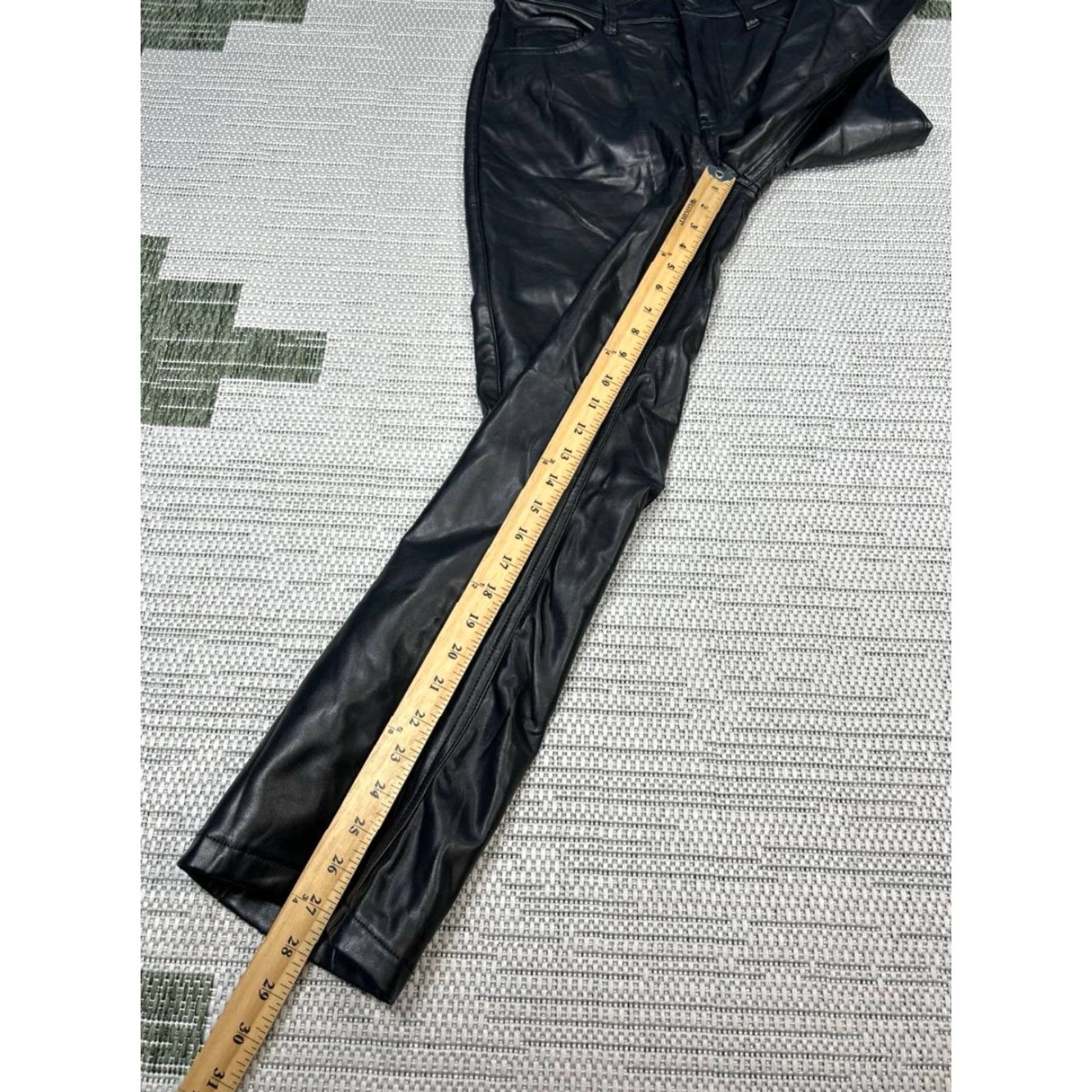 Abercrombie & Fitch Abercrombie & Fitch The 90s Straight Leg High Rise 27 Black Faux Leather Pants Women Regular XS? Size ONE SIZE - 5 Thumbnail