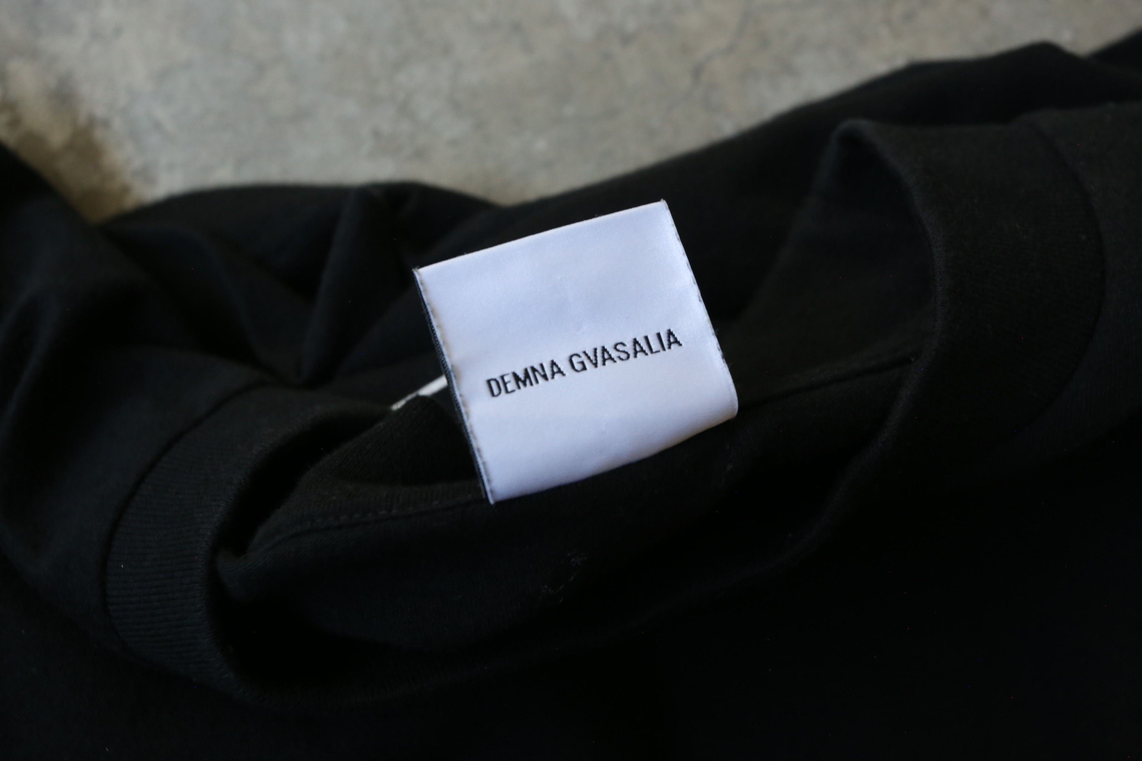 Vetements Vetements - F/W 18 - "Love Me to Death" Longsleeves Size US L / EU 52-54 / 3 - 6 Thumbnail