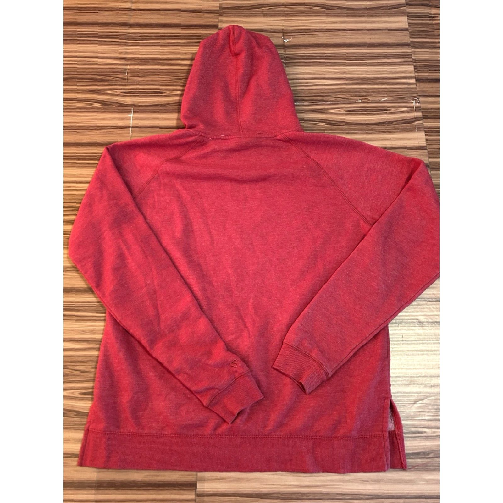 Champion VINTAGE? No. Womens Champion Hoodie Pullover Large Red Activewear Womens Hoodie Large Red Champion Pullover Hoodie Womens Size L / US 10 / IT 46 - 2 Thumbnail