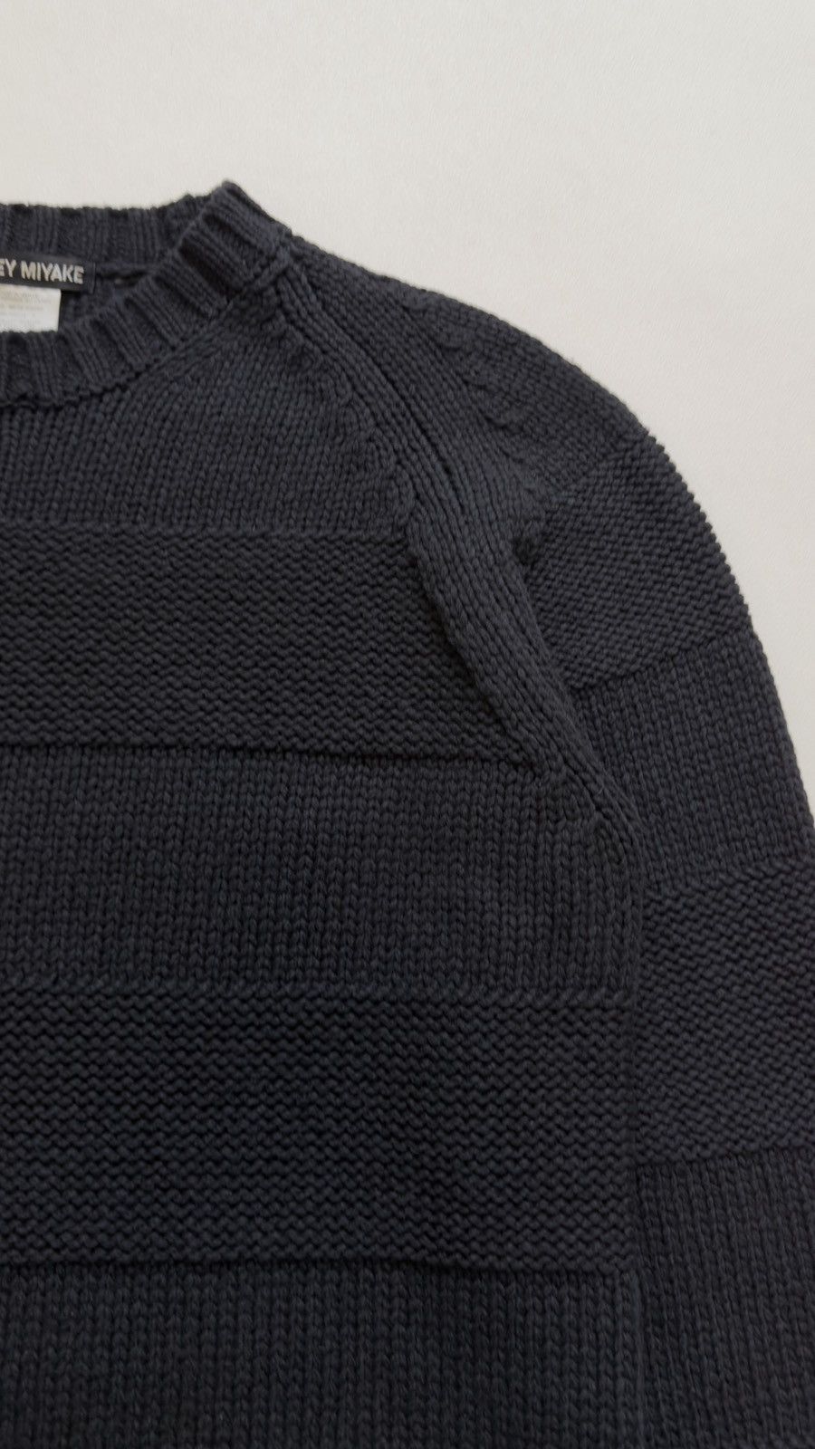 Issey Miyake Black ‘3D Patterned Stripe’ Wool Sweater Size US L / EU 52-54 / 3 - 9 Thumbnail