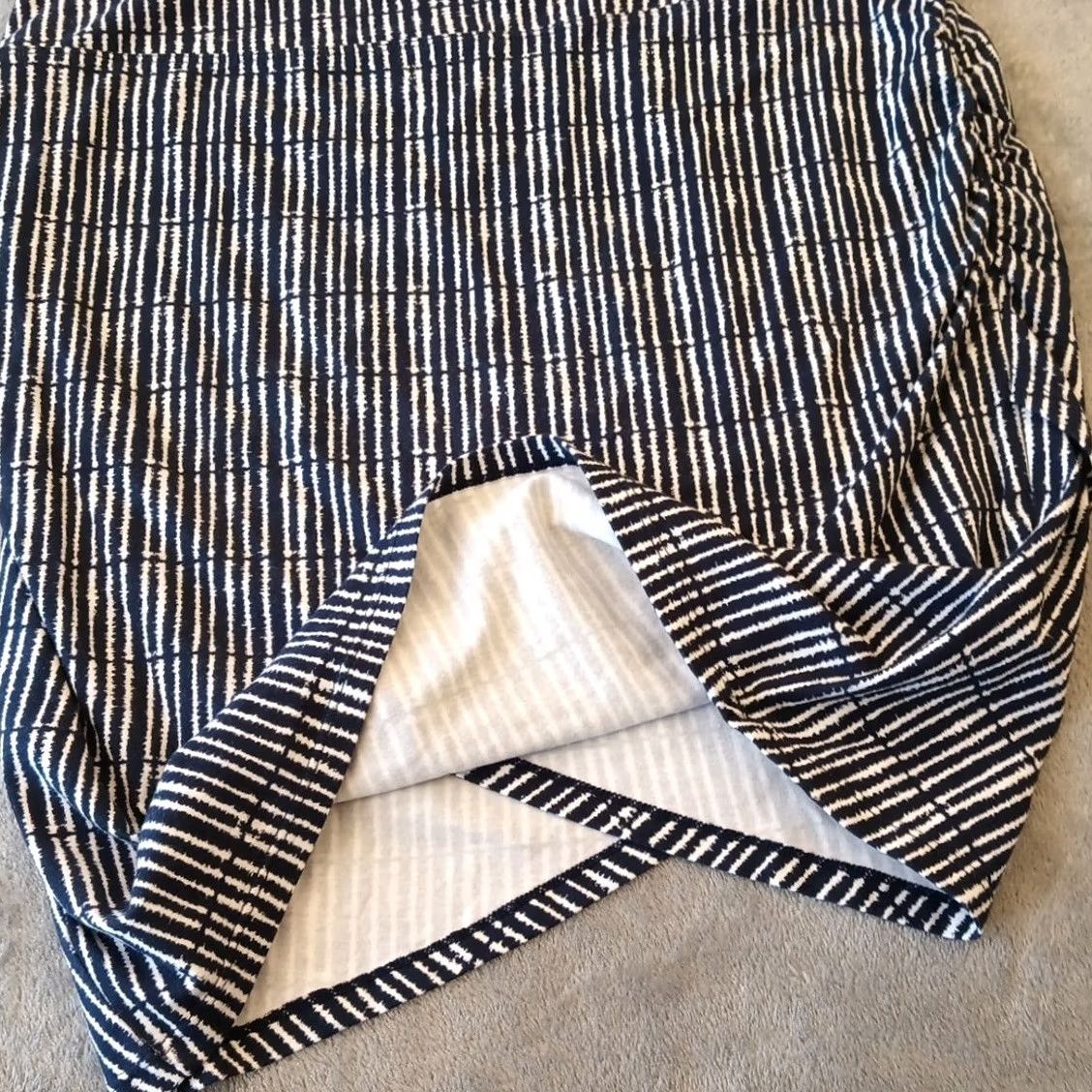 Athleta Athleta Skirt M Blue Striped Pull On Stretch Ruched Size 32" / US 10 / IT 46 - 5 Thumbnail
