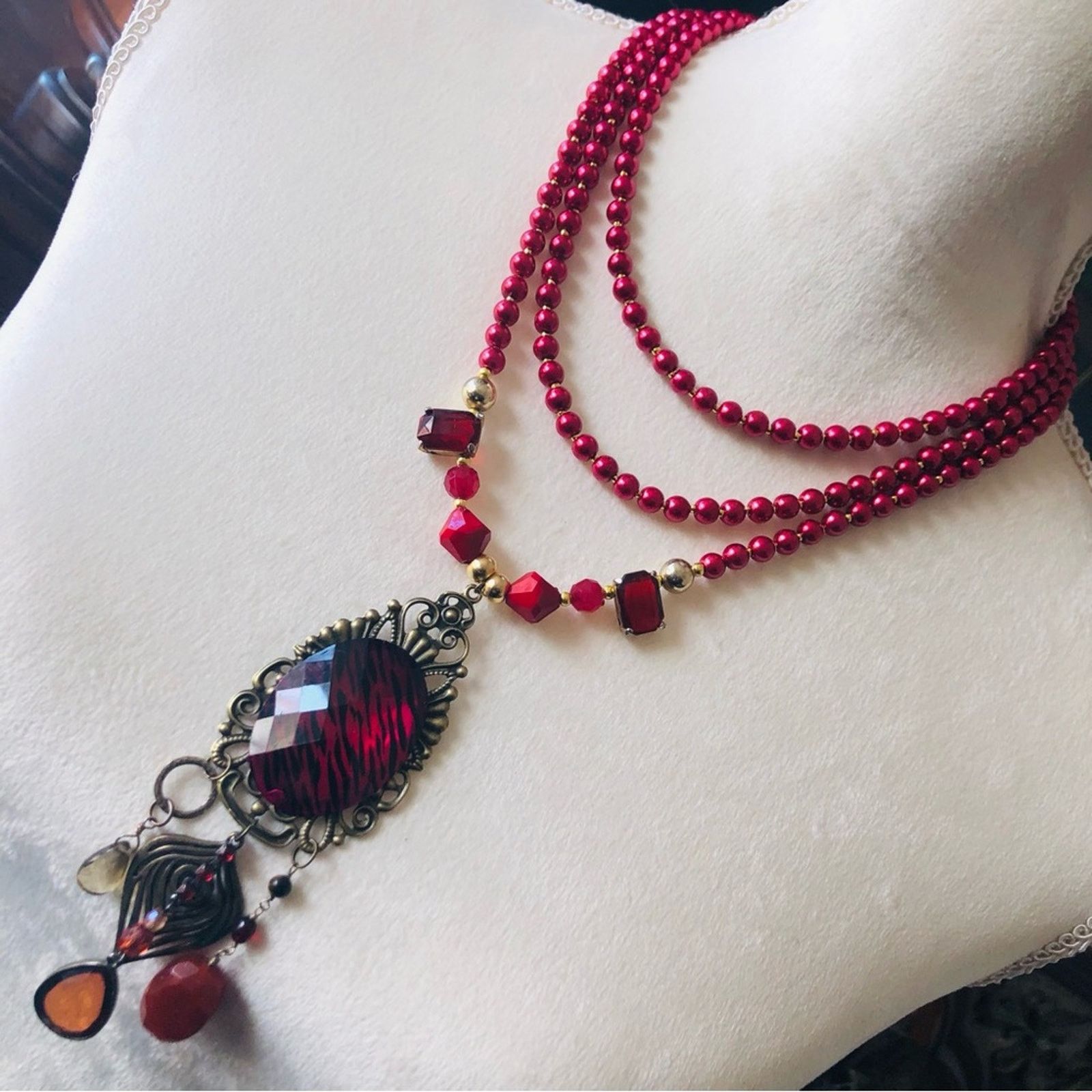 Handmade Handcrafted repurpose red filigree cameo Pearl necklace Size ONE SIZE - 1 Thumbnail
