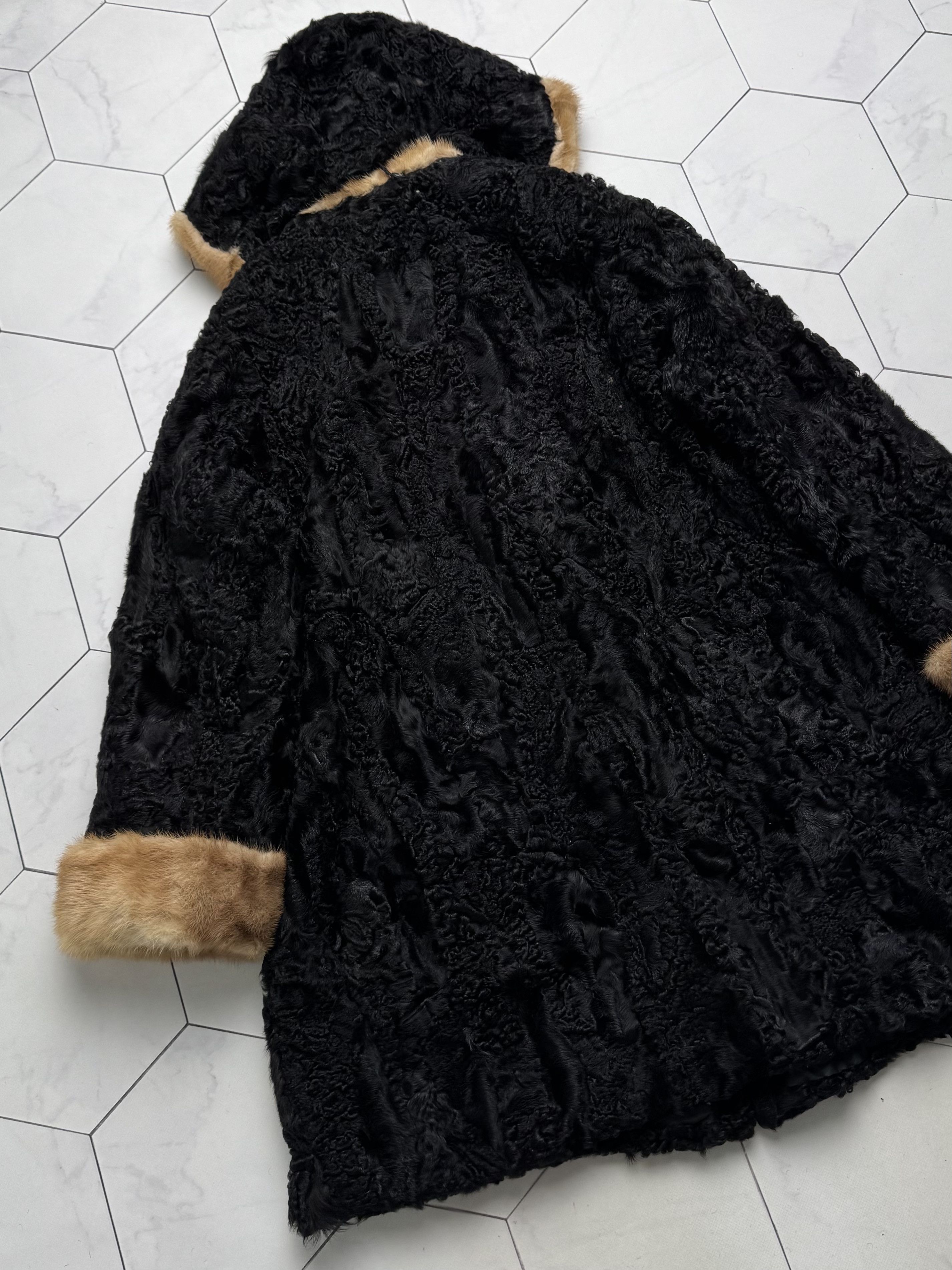 Vintage Vintage Real Fur Hooded Coat Size L / US 10 / IT 46 - 13 Thumbnail