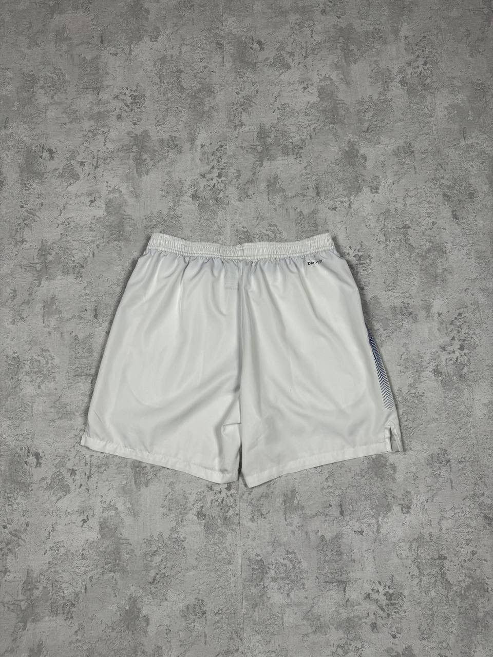 Nike Nike White Men Shorts Size L Size US 33 - 6 Thumbnail