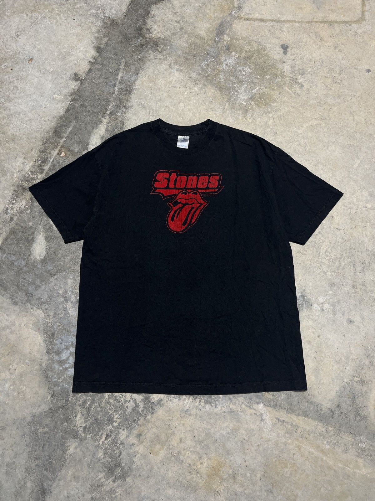 Vintage Vintage The Rolling Stones Lips Velvet Print Band Tee Size US XL / EU 56 / 4 - 1 Thumbnail