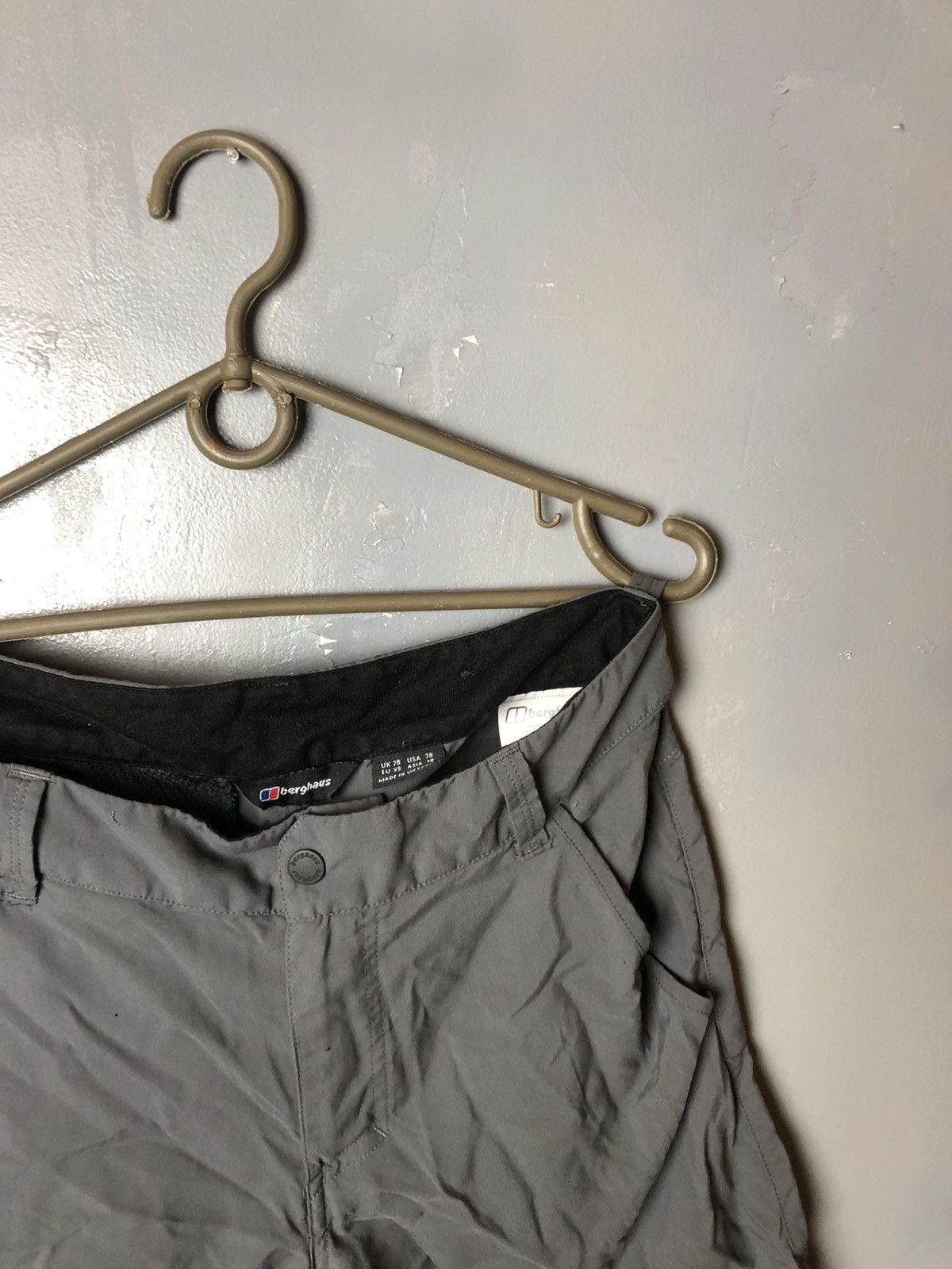 Berghaus Men’s short Berghaus size 28 Size US 28 / EU 44 - 4 Thumbnail