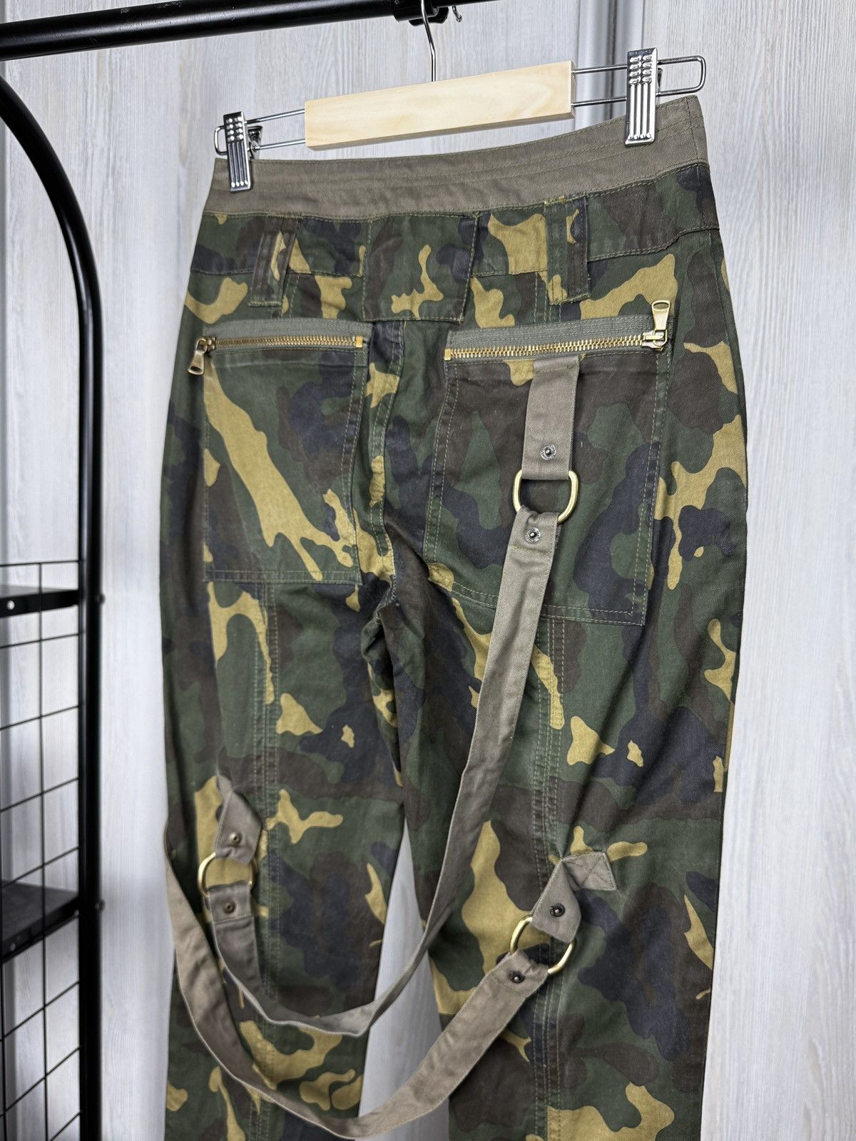 Dolce & Gabbana Dolce & Gabbana Vintage AW03 Strap Camo Pants Rare Size 26" / US 2 / IT 38 - 7 Thumbnail