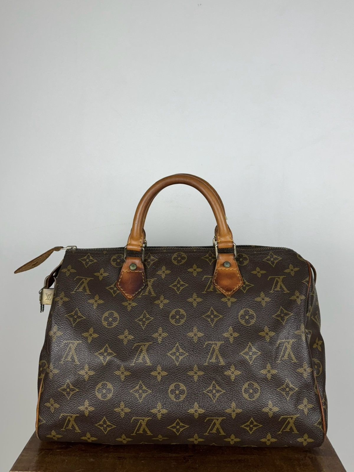 Louis Vuitton Luxury handle bag Louis Vuitton Speedy 30 original item Size ONE SIZE - 1 Thumbnail