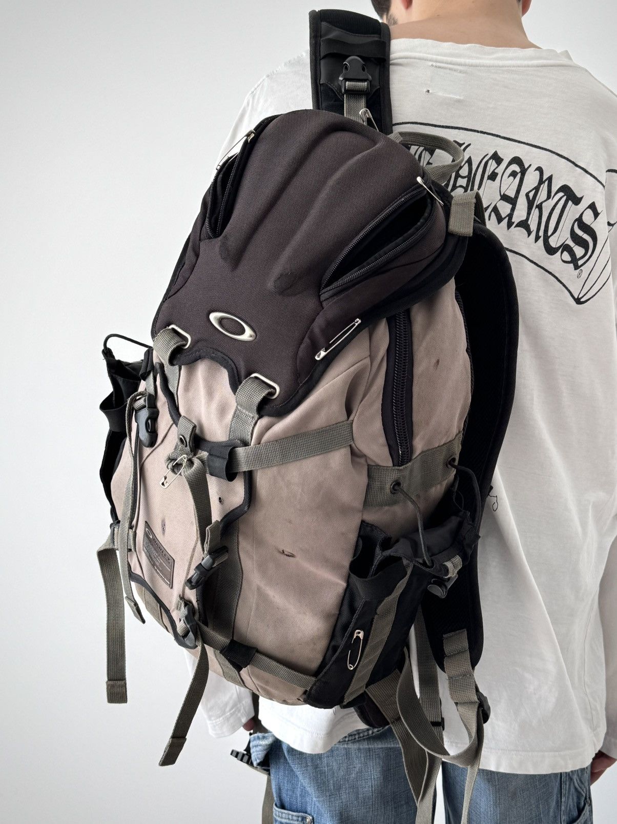 Oakley Vintage 00s Oakley Tactical Icon Faded Backpack Size ONE SIZE - 2 Thumbnail
