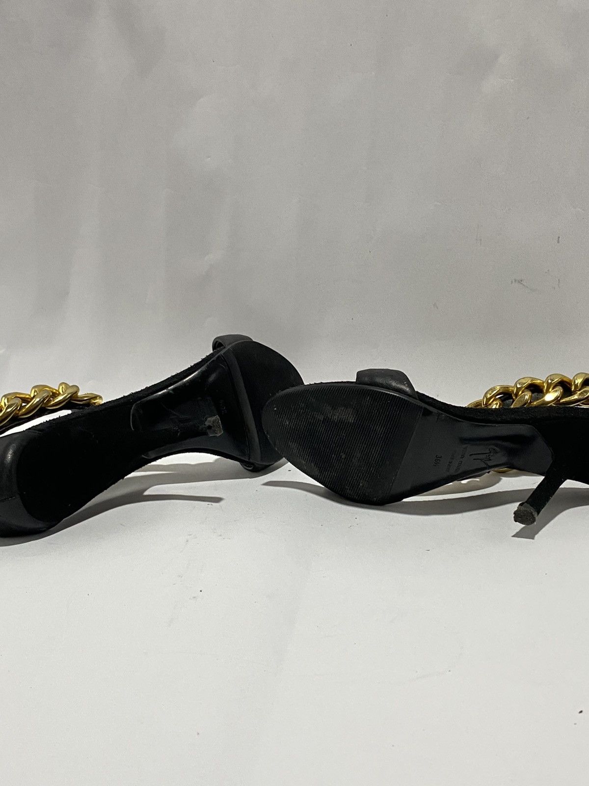 Giuseppe Zanotti Giuseppe Zanotti Gold-Chain Heel Size US 5.5 / IT 35.5 - 8 Thumbnail