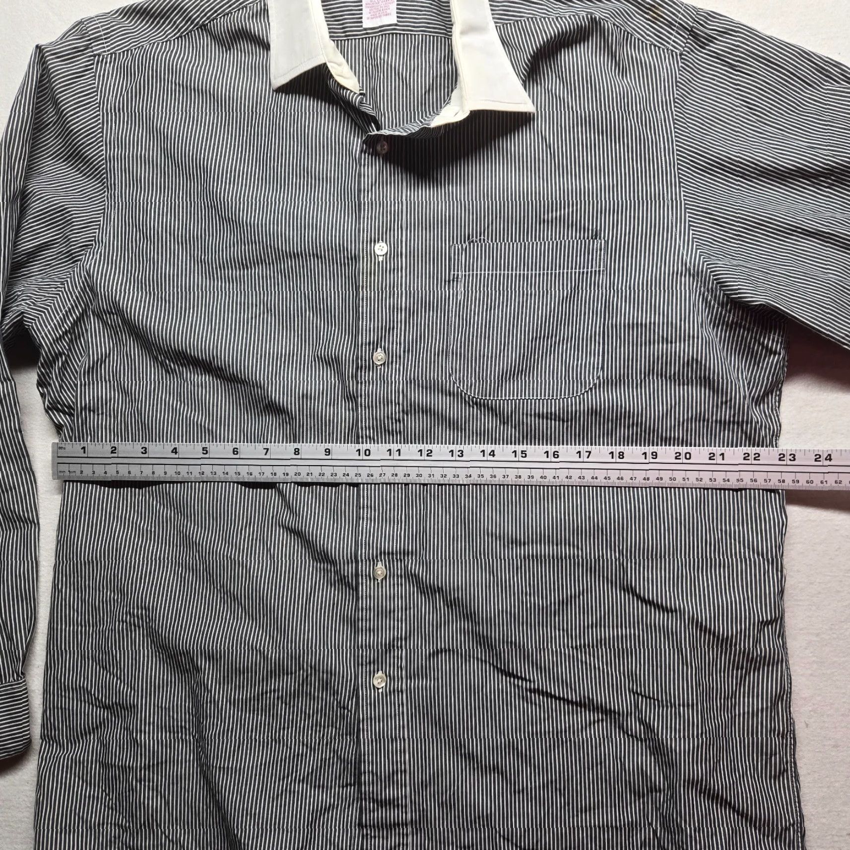 Brooks Brothers VINTAGE Brooks Brothers Dress Shirt Men Large Black White Stripe Long Sleeve Button-Down Non-Iron 17 Size US XL / EU 56 / 4 - 4 Thumbnail