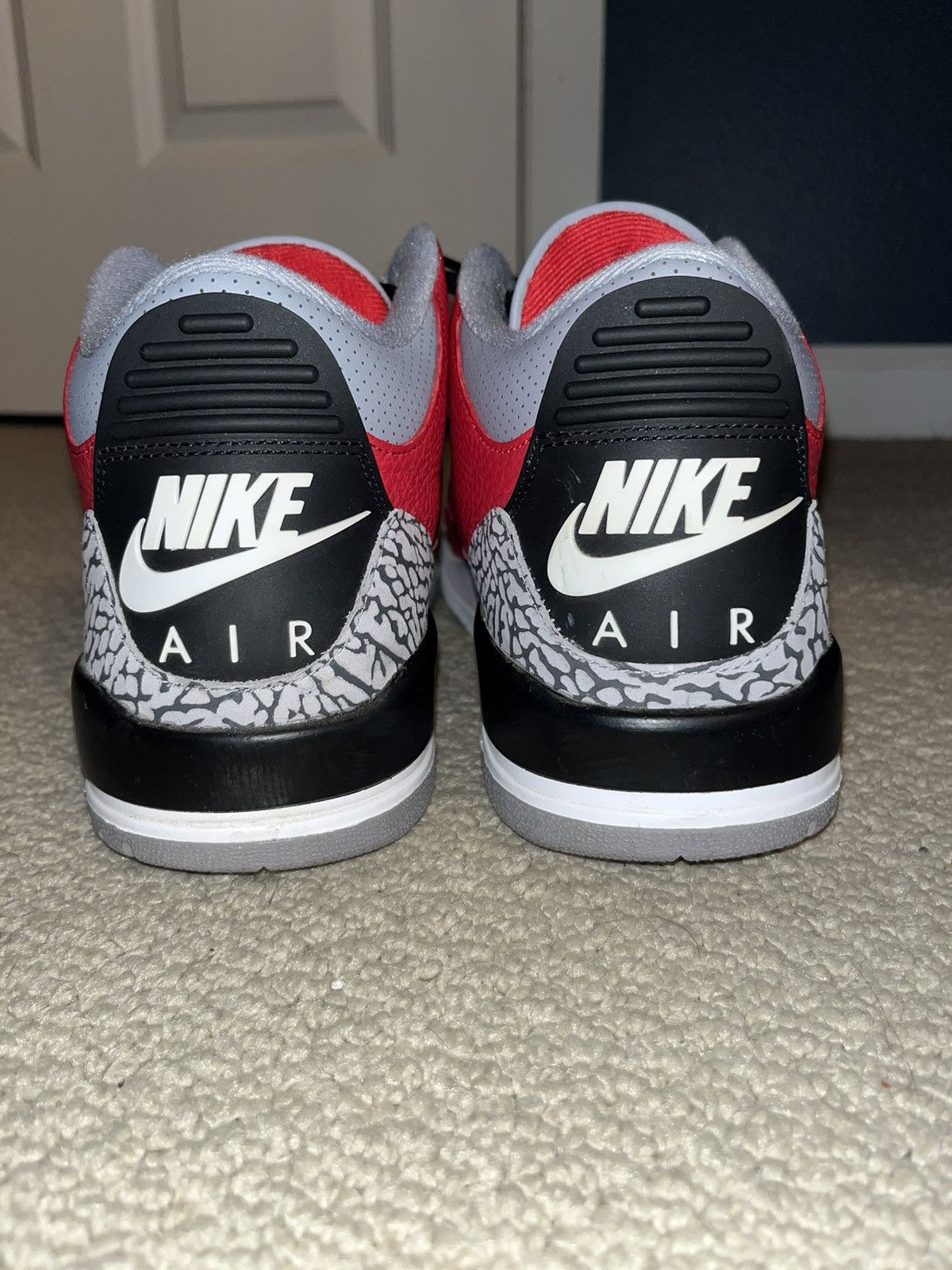 Jordan Brand Air Jordan 3 Retro SE Fire Red Size 11 Size US 11 / EU 44 - 5 Thumbnail