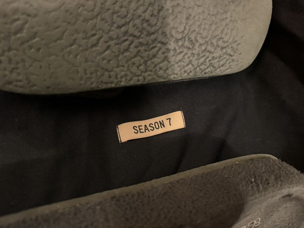Yeezy Yeezy season 7 fleece slides Size US 6.5 / EU 39-40 - 7 Thumbnail