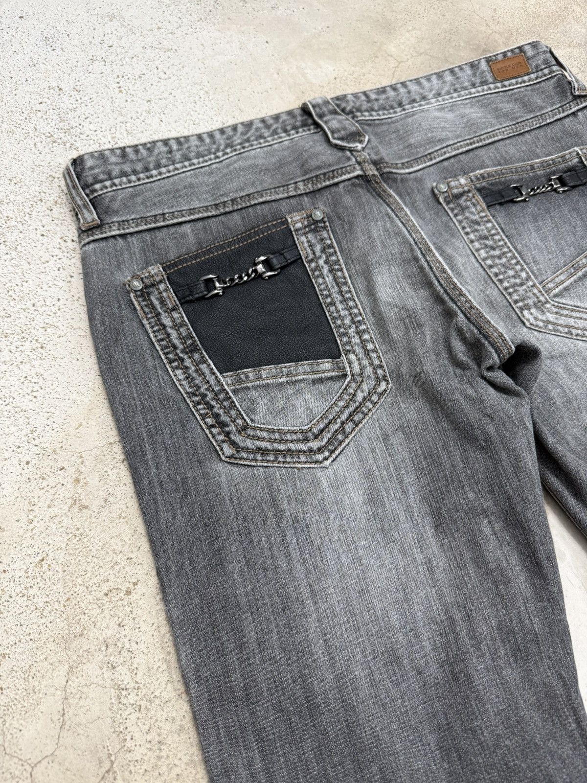 Nicole Club Nicole Club For Men Chain Pocket Whisker Unisex Denim Pants Size US 31 - 13 Thumbnail