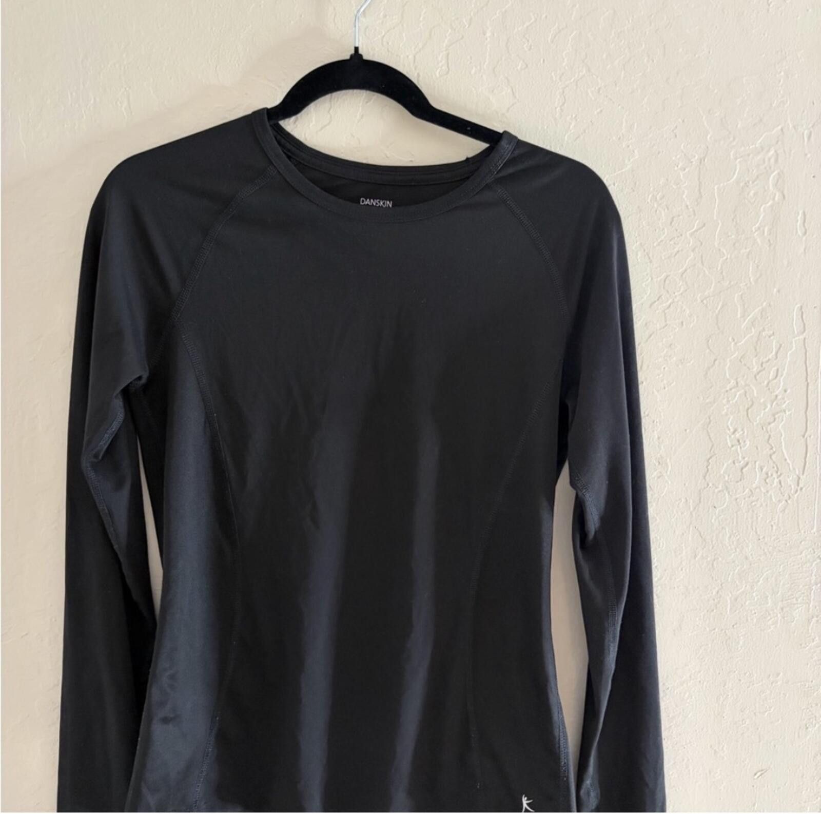Other Danskin Women's Charcoal Long Sleeve Tee Size M / US 6-8 / IT 42-44 - 1 Thumbnail