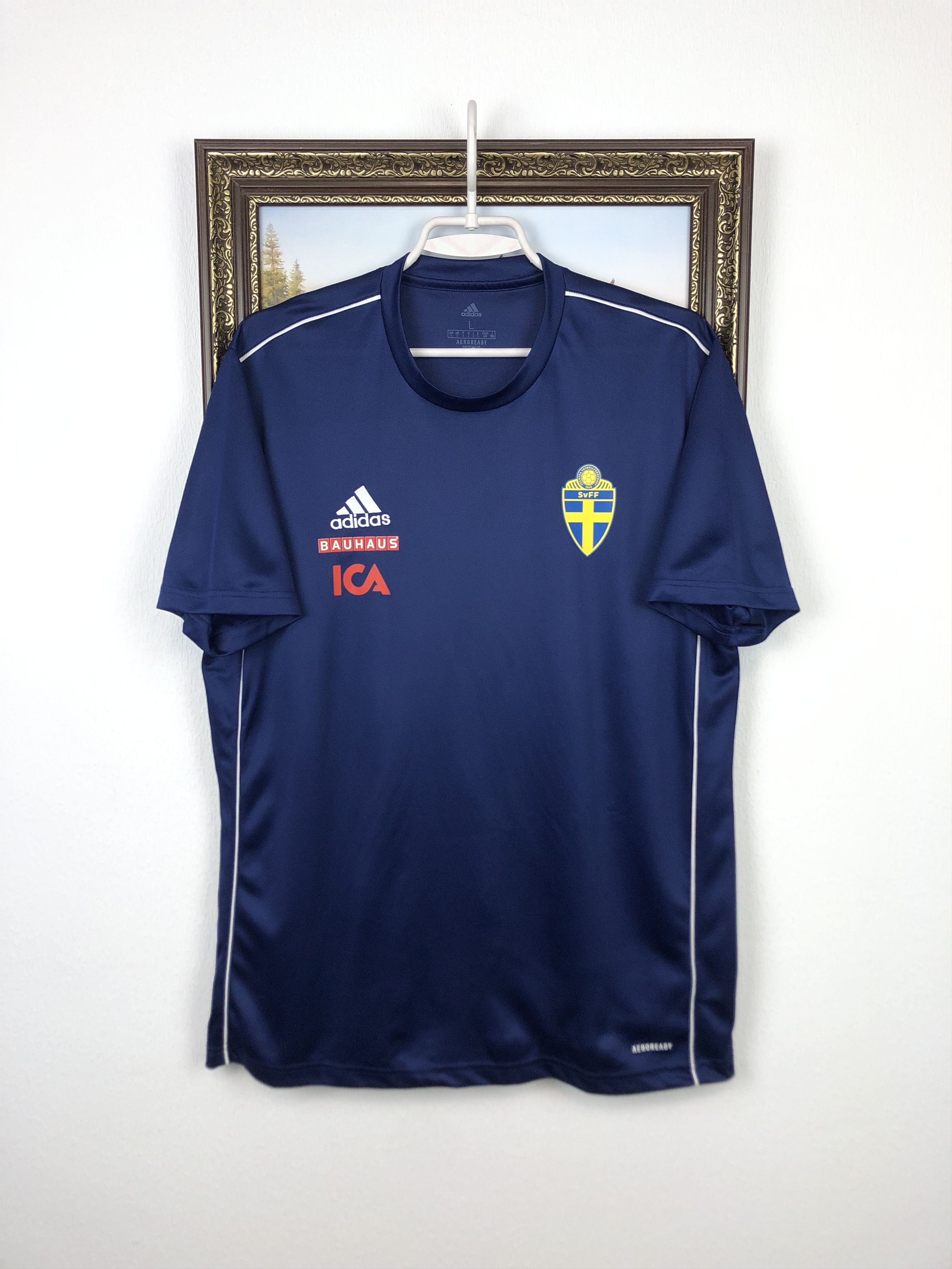 Adidas Adidas Sweden Football Shirt Jersey National Team Tee Size US L / EU 52-54 / 3 - 1 Thumbnail