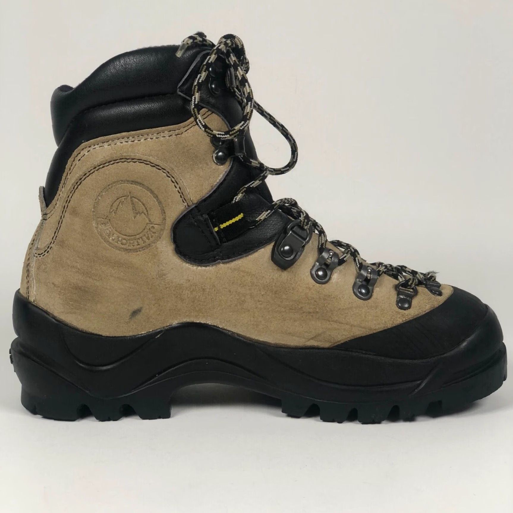 La Sportiva La Sportiva Makahu Boots Women US 8 / EU 39.5 Brown Leather Waterproof Ankle Lace Up Round Toe Rubber Outsole Block Heel Nature Outdoor Womens Size US 8 / IT 38 - 6 Thumbnail