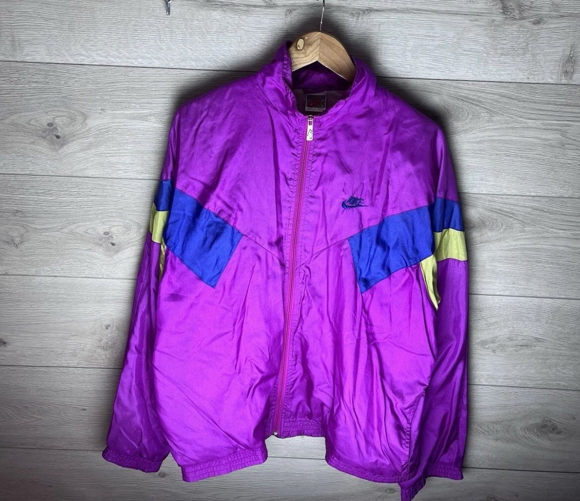 Nike VINTAGE DENIM JACKET NIKE 1990s MENS SIZE L CASUAL Size US L / EU 52-54 / 3 - 1 Thumbnail