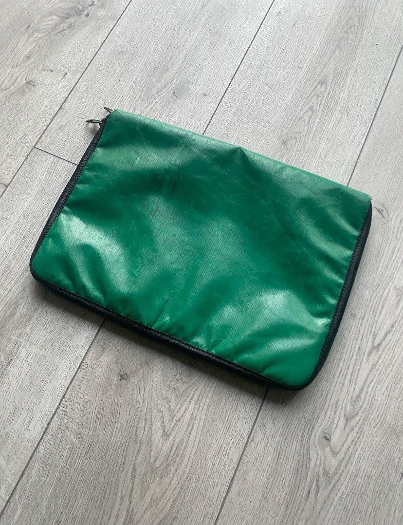 Freitag Vintage Freitag Re-cycle Macbook Case Eco Rare Size ONE SIZE - 4 Thumbnail
