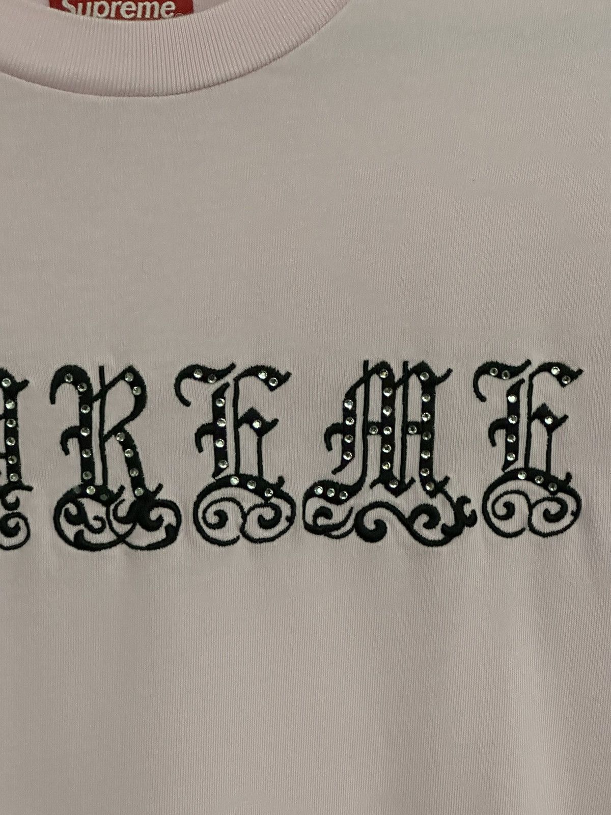 Supreme Supreme Old English Rhinestone S/S Top Tee Size US M / EU 48-50 / 2 - 3 Thumbnail