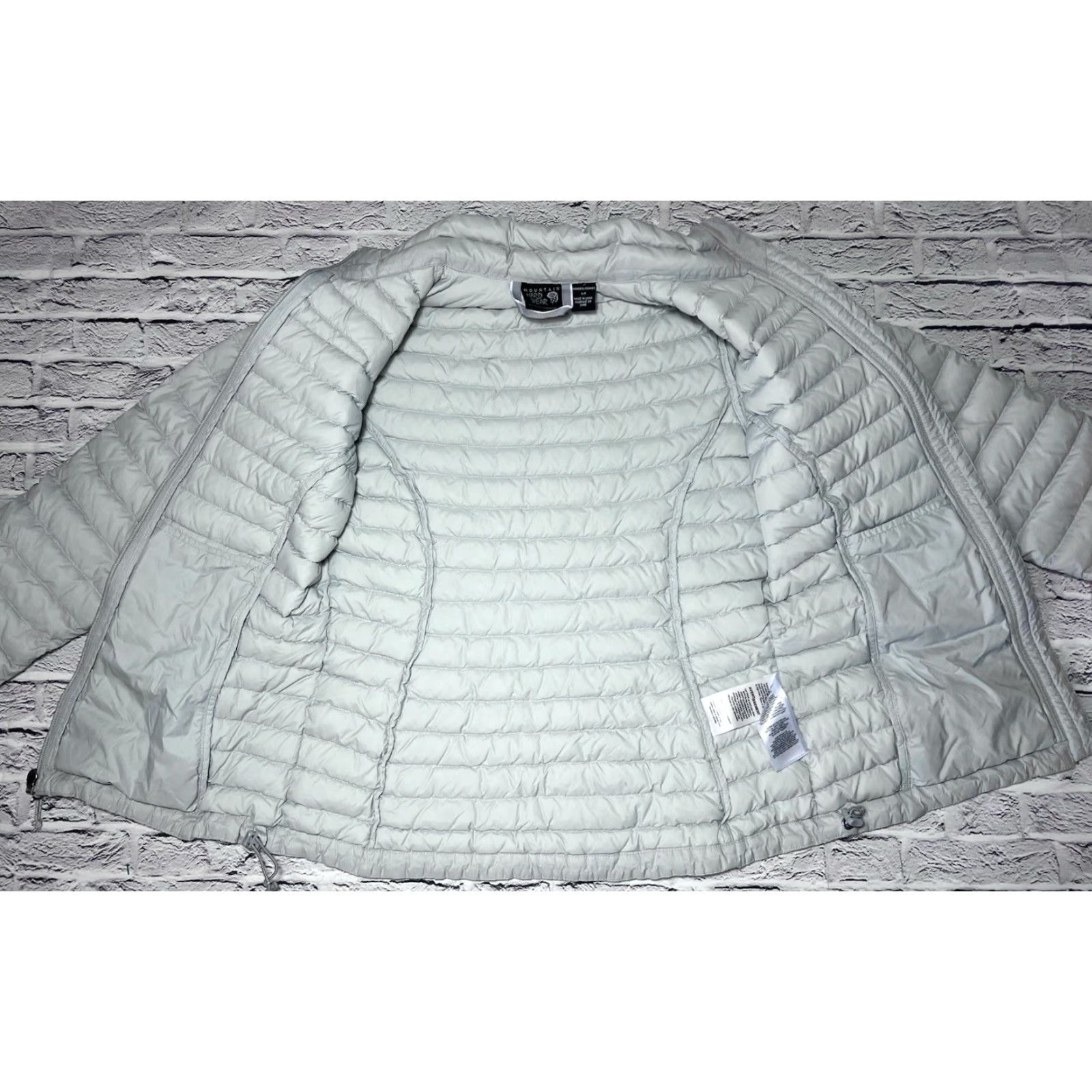 Mountain Hardwear VINTAGE Mountain Hardwear Down Puffer Jacket Women’s S Light Grey Nip?? Size S / US 4 / IT 40 - 7 Thumbnail