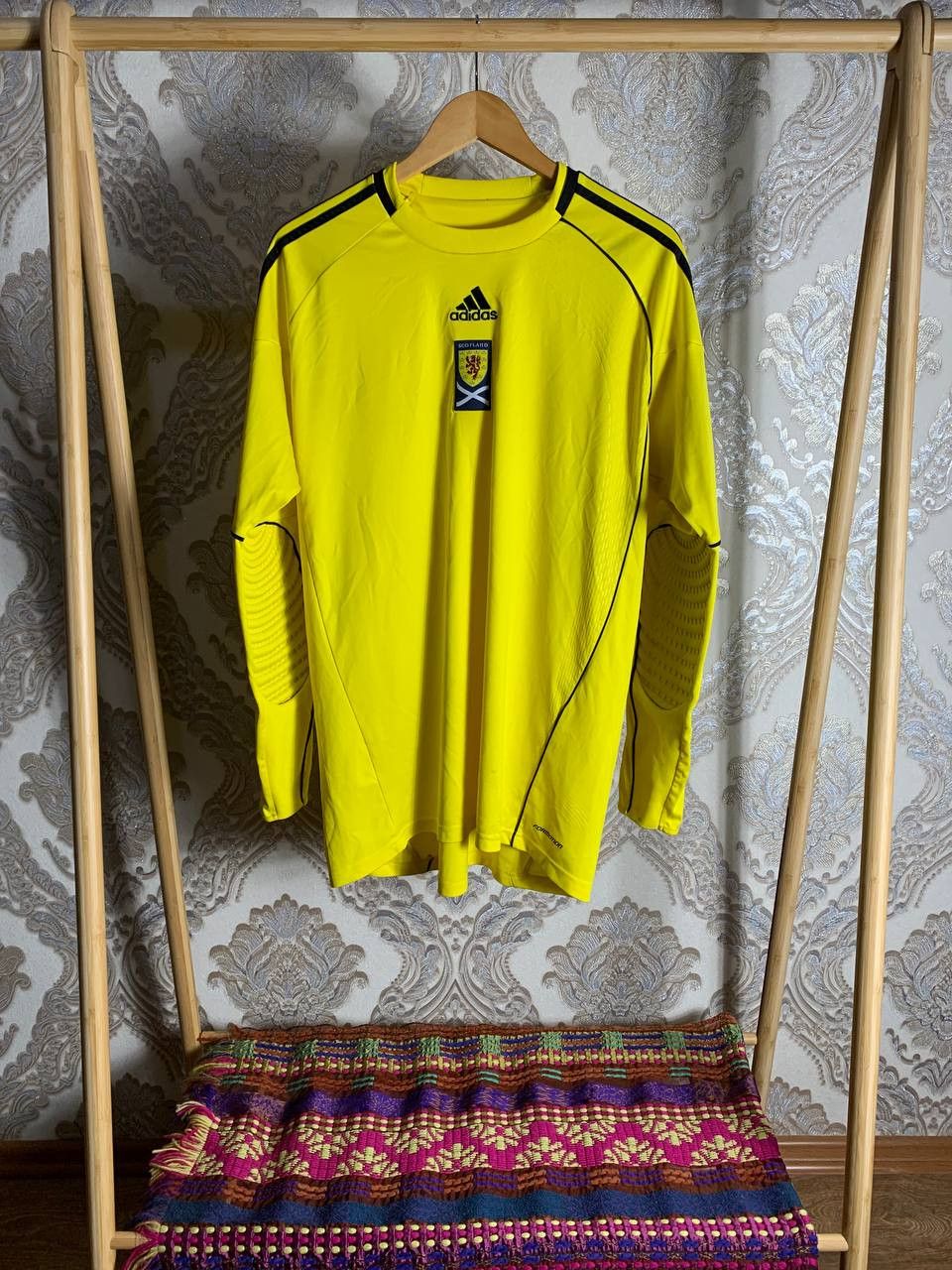 Adidas Vintage Adidas Scotland Retro Soccer Jersey bloke Y2K 90s Size US L / EU 52-54 / 3 - 1 Thumbnail