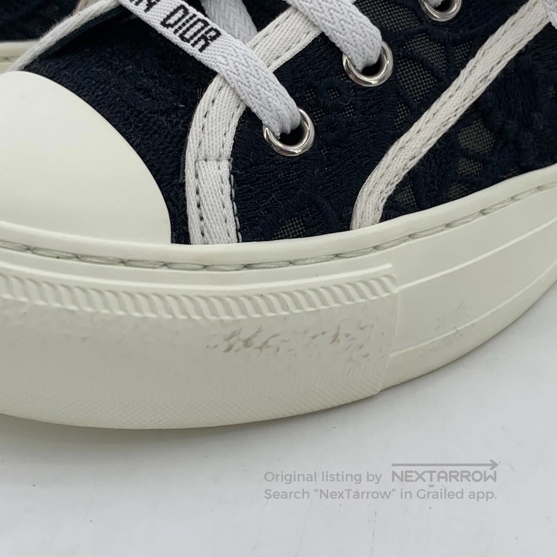 Dior Dior Black Floral Embroidered Laced Casual Flat Sneakers| Size US 5 / IT 35 - 9 Thumbnail