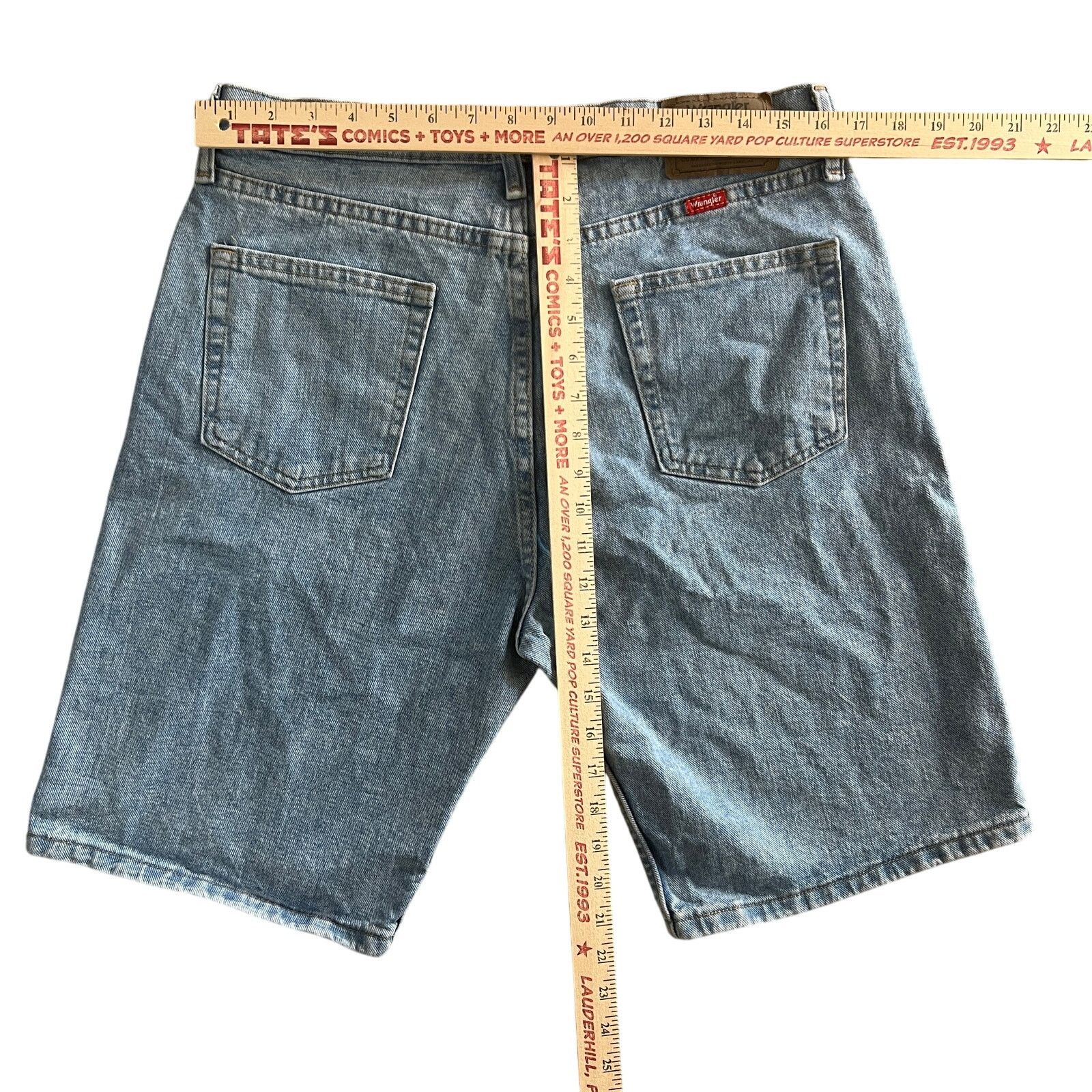 Wrangler Wrangler Relaxed Fit Denim Shorts 32 Light Wash Size US 32 / EU 48 - 4 Thumbnail