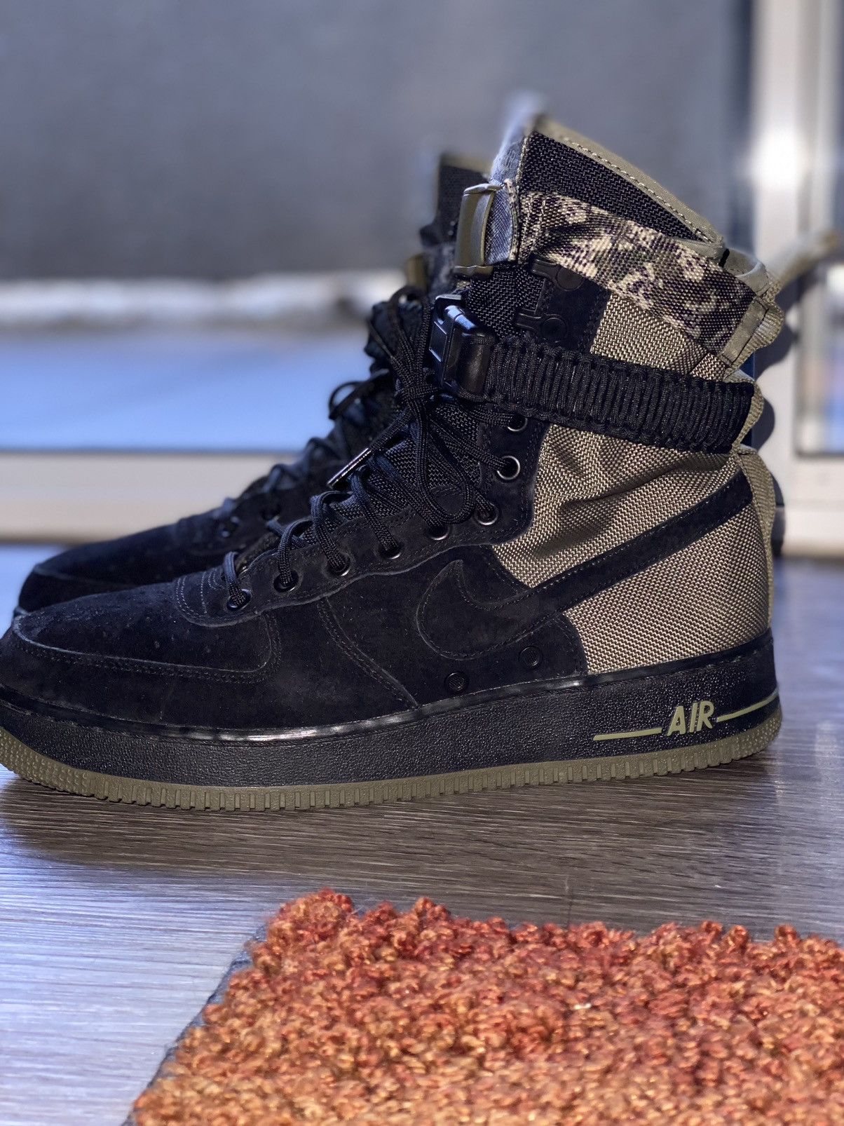 Nike Nike SF Air Force 1 Olive Black Size US 10.5 / EU 43-44 - 3 Thumbnail