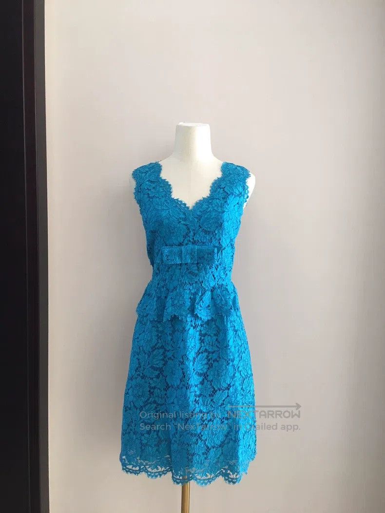 Valentino Valentino Lace dress Size S / US 4 / IT 40 - 1 Thumbnail