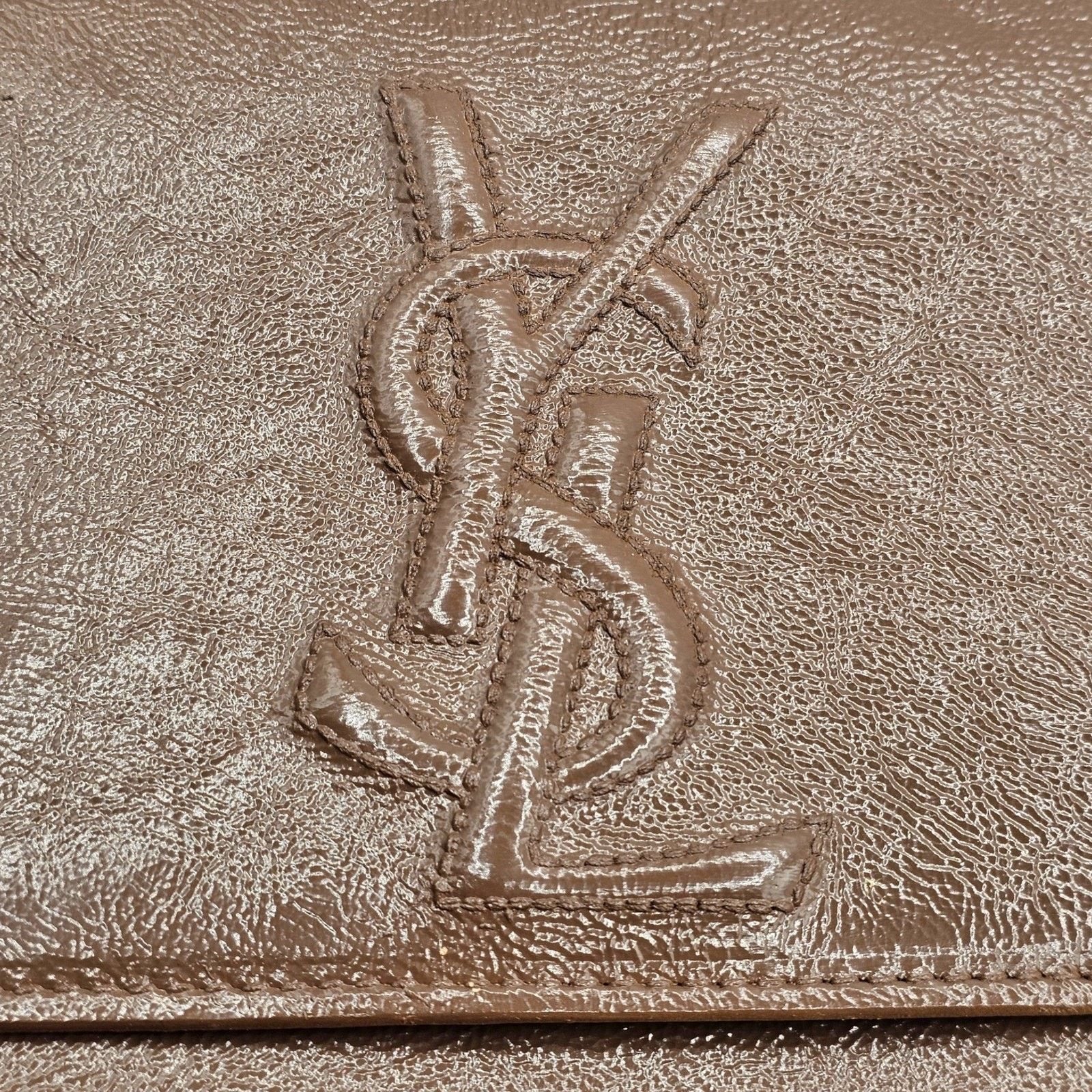 Yves Saint Laurent YSL Monogram Large Belle De Jour Clutch Brown Patent Leather Size ONE SIZE - 5 Thumbnail