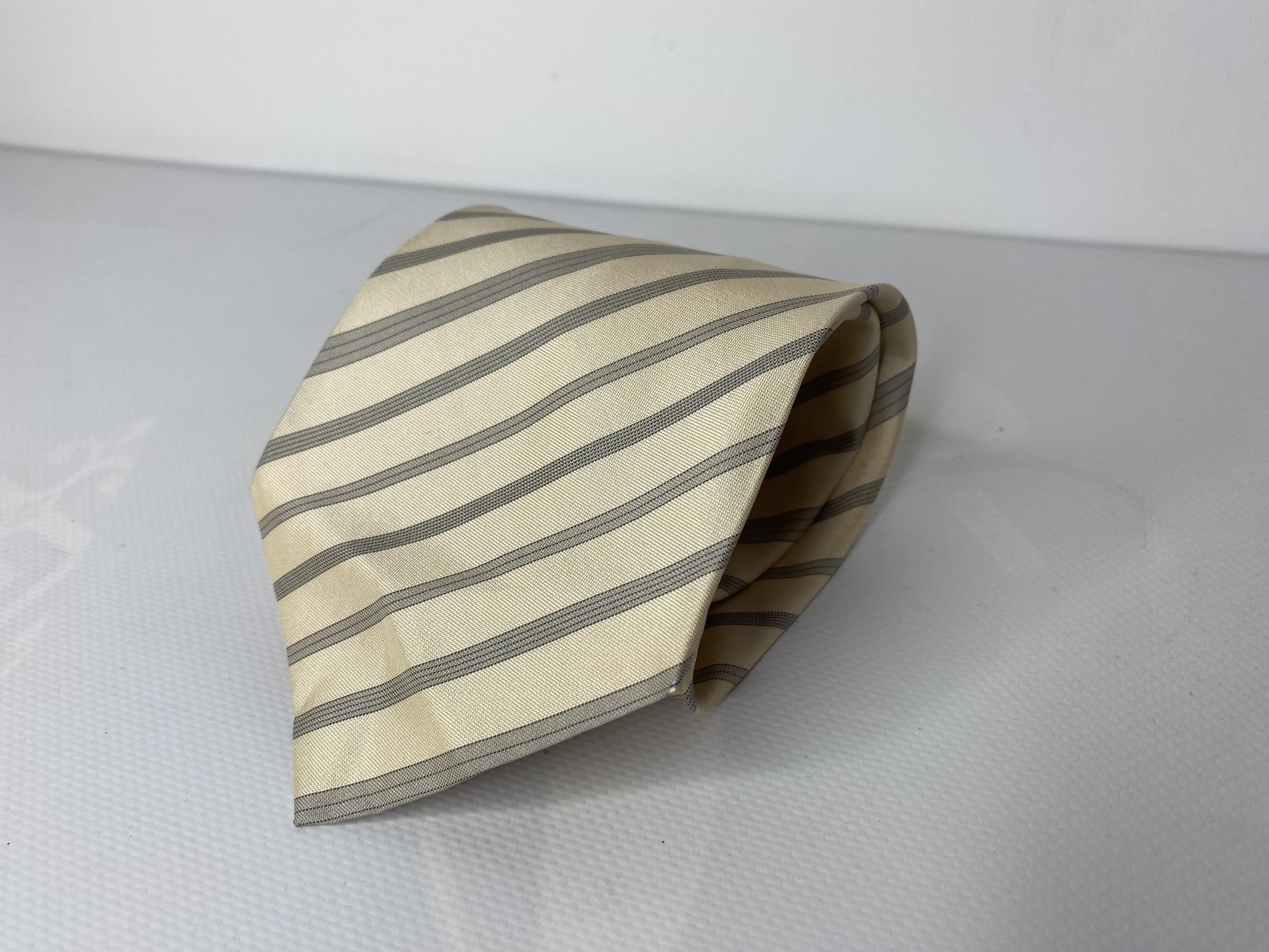 Yves Saint Laurent VINTAGE YVES SAINT LAURENT SILK TIE STRIPED MADE IN ITALY Size ONE SIZE - 1 Thumbnail