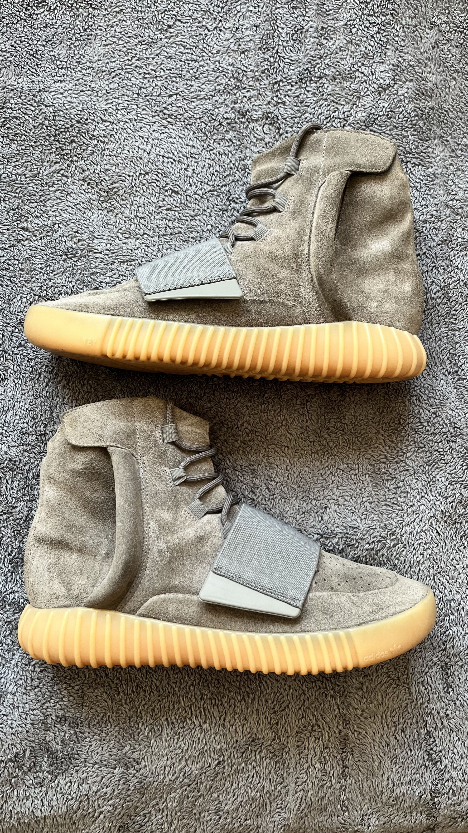 Yeezy Yeezy 750 Light Grey Gum Glow In The Dark Size US 9 / EU 42 - 2 Thumbnail