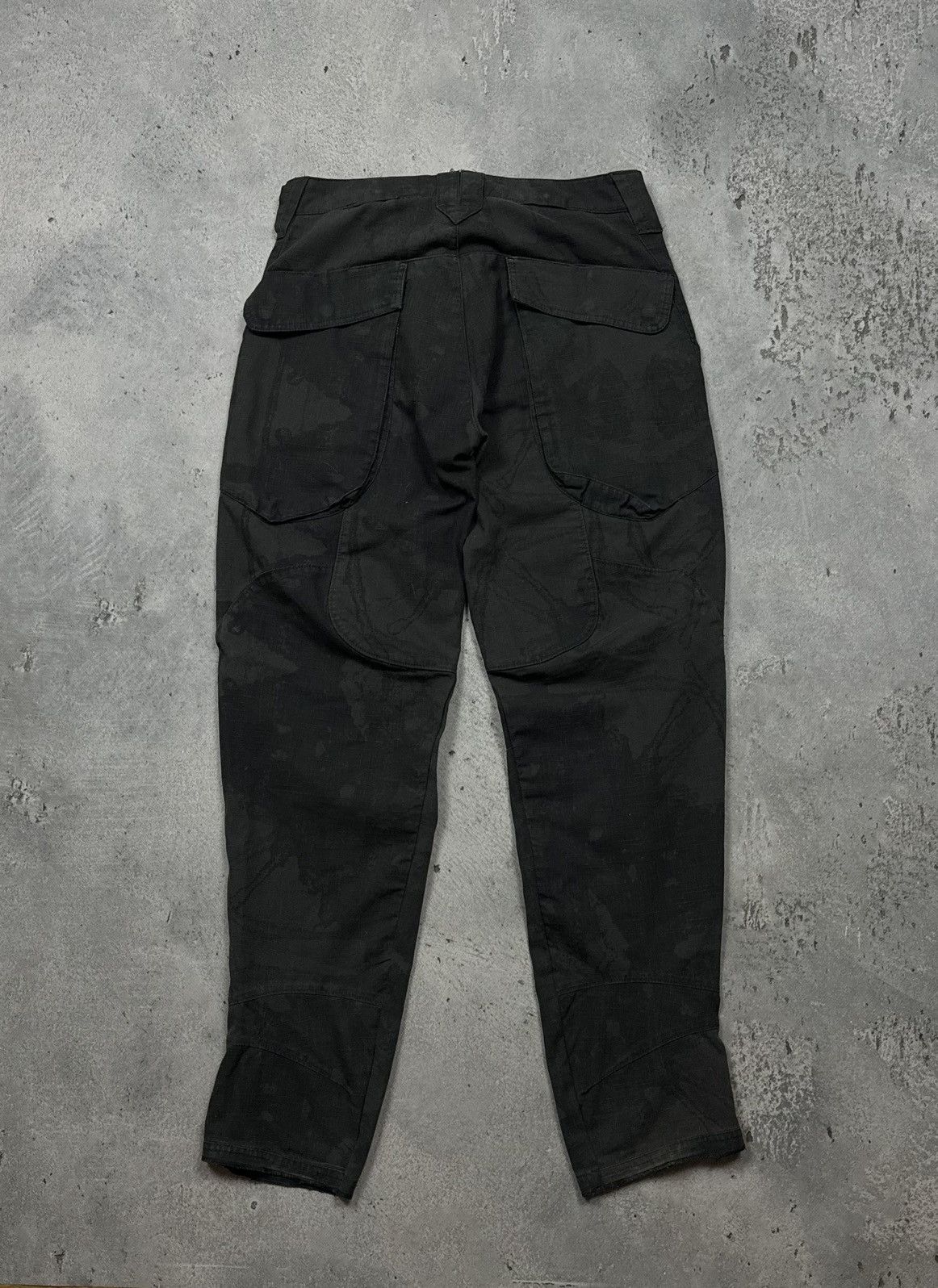 Nike Nike ACG cargo camo pants multi pocket gorpcore vintage Size US 32 / EU 48 - 8 Thumbnail