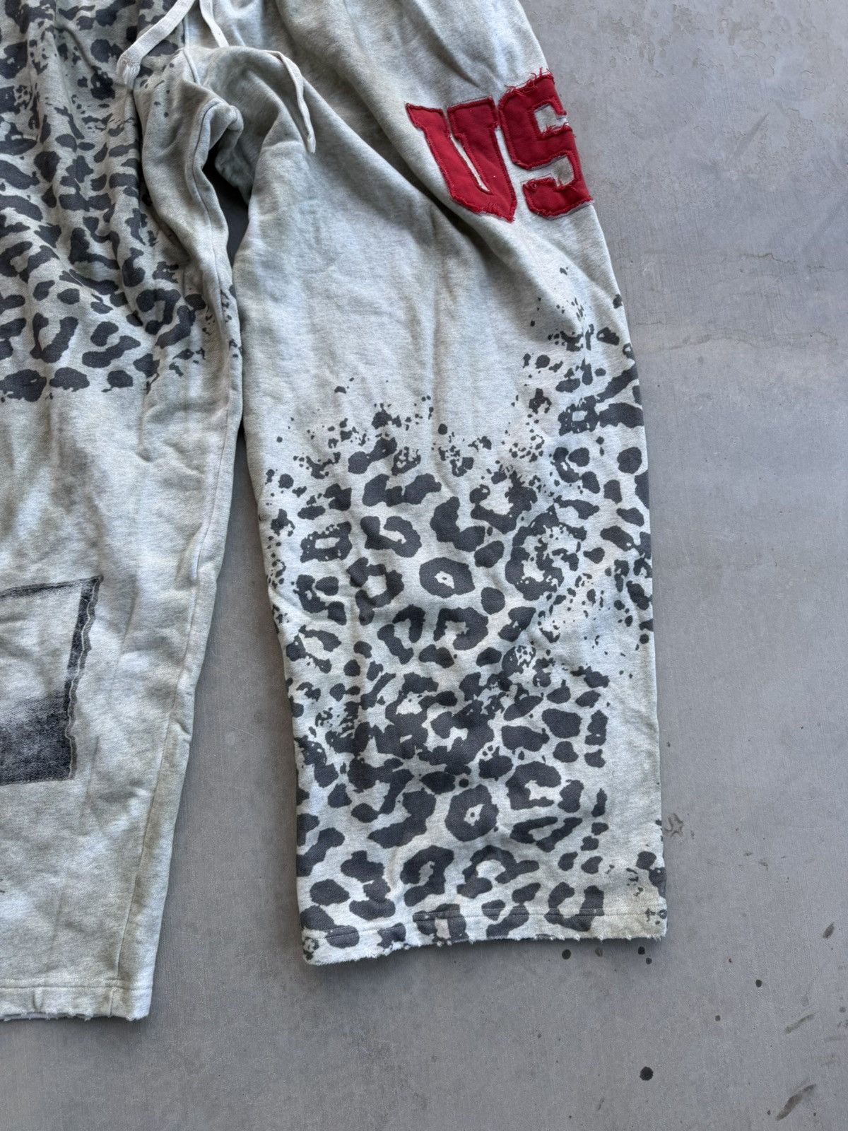Vale Vale Forever Cheetah Sweatpants – Grey | Size XXL Size US 38 / EU 54 - 5 Thumbnail