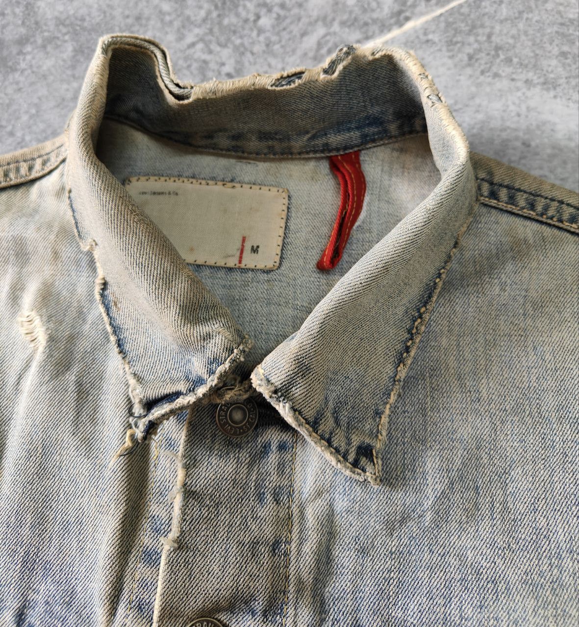 Levi's Thrashed Levi's Distressed Worn Denim Jacket Size US M / EU 48-50 / 2 - 15 Thumbnail