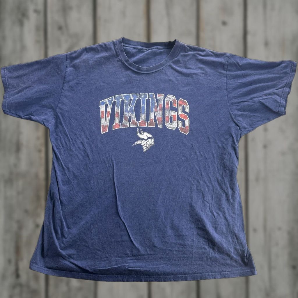 NFL VINTAGE Minnesota Vikings T-Shirt Mens XL NFL Football Team Distressed Graphic Short Sleeve Navy Blue Sports Fan Gear Size US XL / EU 56 / 4 - 1 Thumbnail