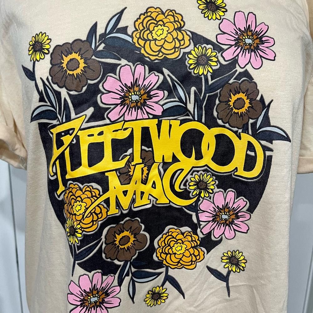 Designer Fleetwood Mac T-shirt Band Tee Fleetwood Mac shirt Size XL / US 12-14 / IT 48-50 - 2 Thumbnail