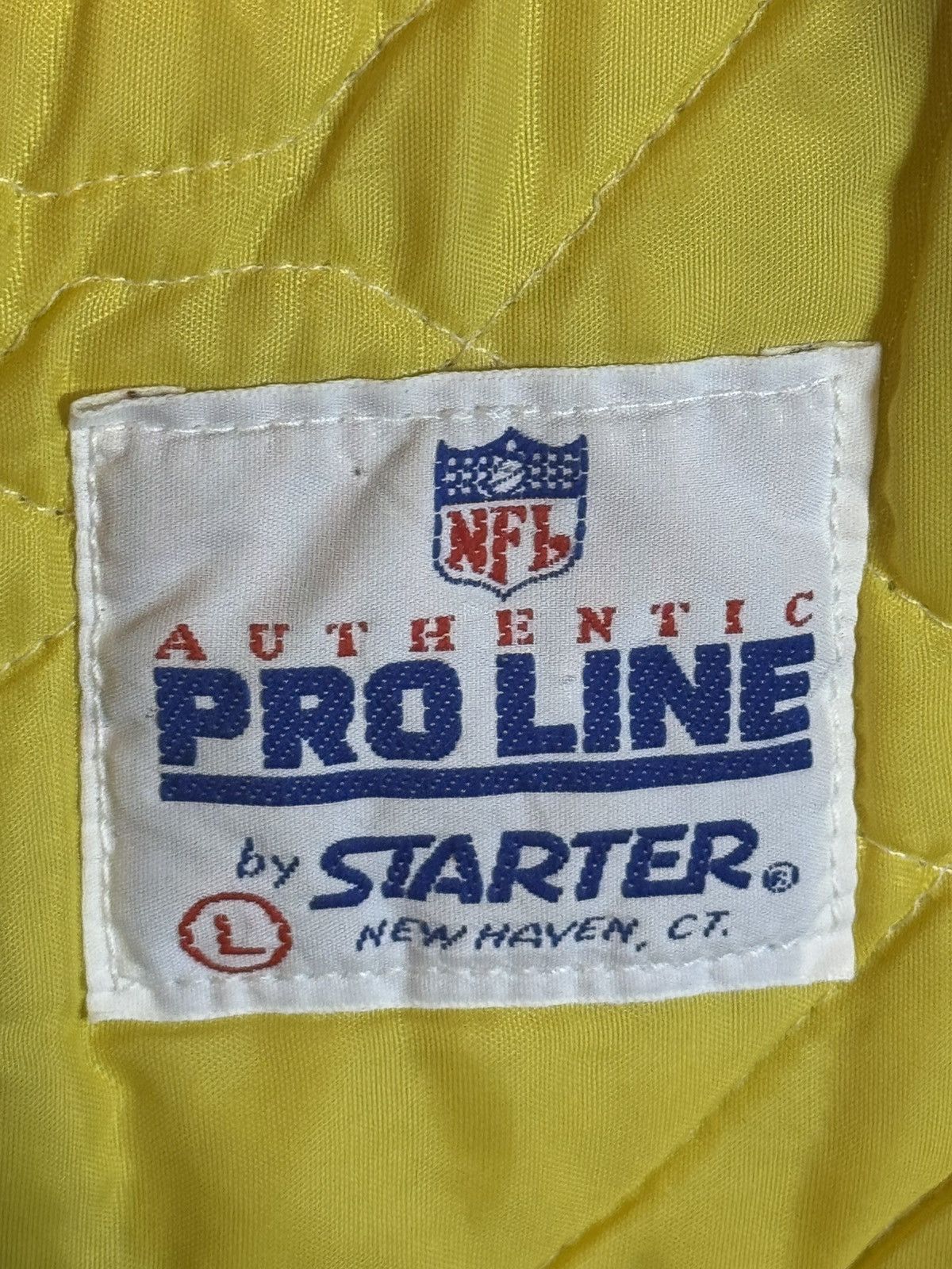 Starter Vintage Starter Pro Line NHL Minnesota Vikings Satin Bomber Size US L / EU 52-54 / 3 - 9 Thumbnail