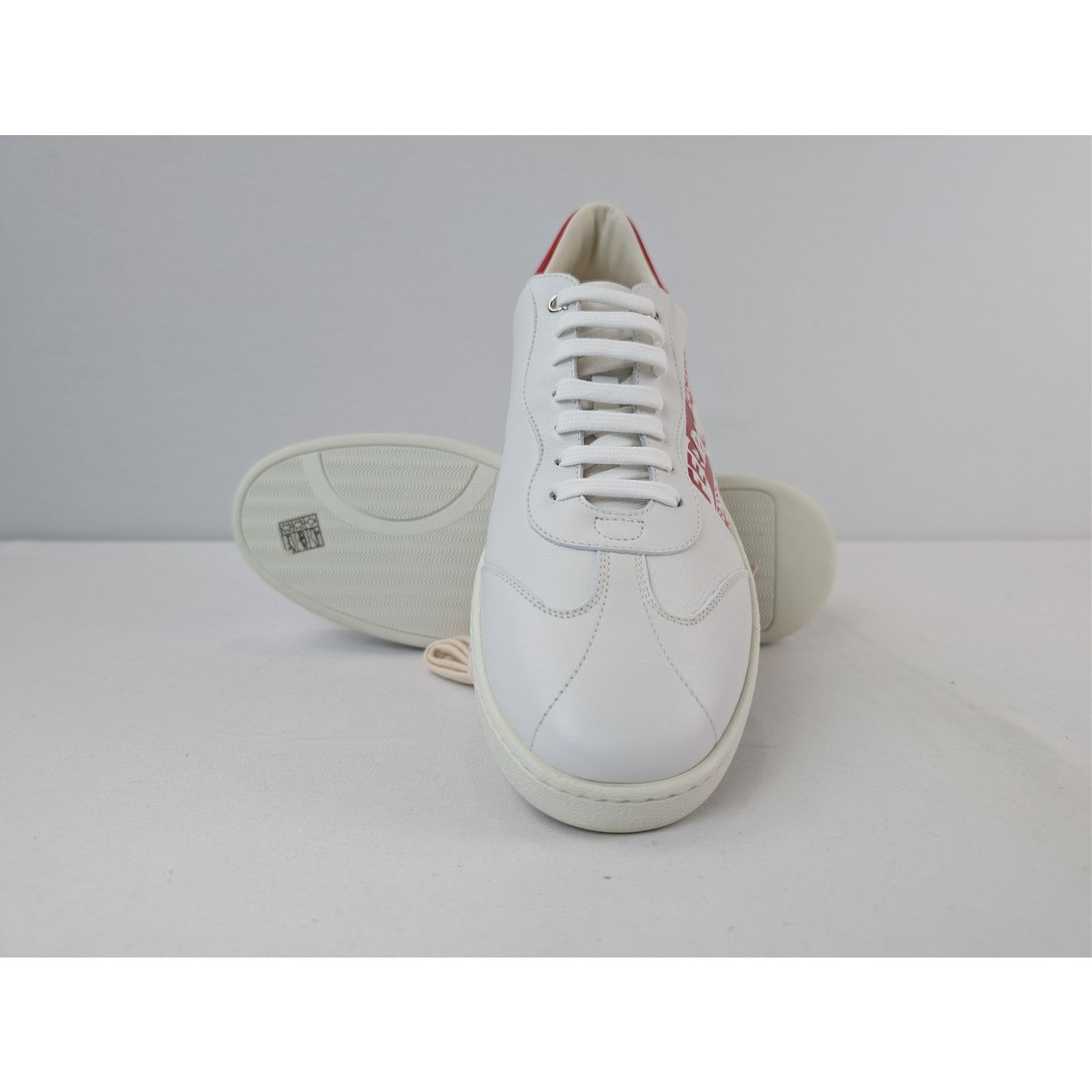 Salvatore Ferragamo o1rshd1 Achille Venn Low-Top Sneakers in White/Red Size US 11 / EU 44 - 14 Thumbnail