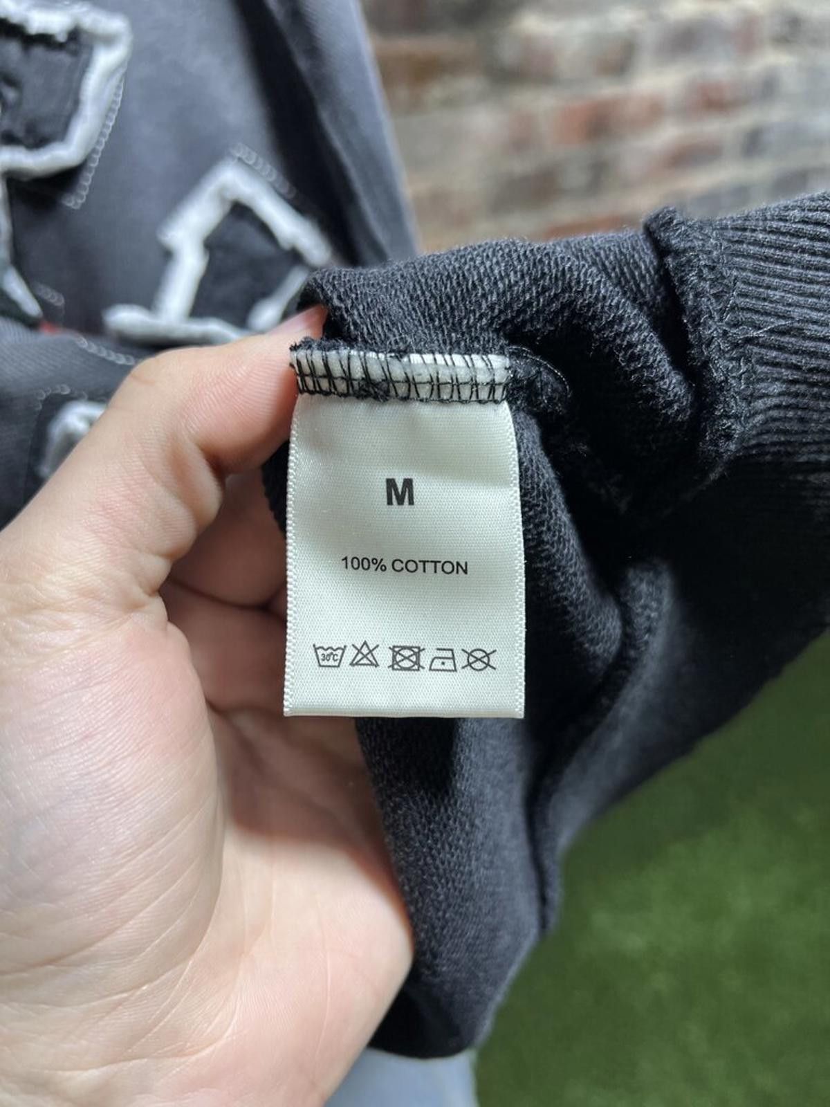 Other Vale State Valley Dreams Bee Hoodie Sz. M Size US M / EU 48-50 / 2 - 4 Thumbnail