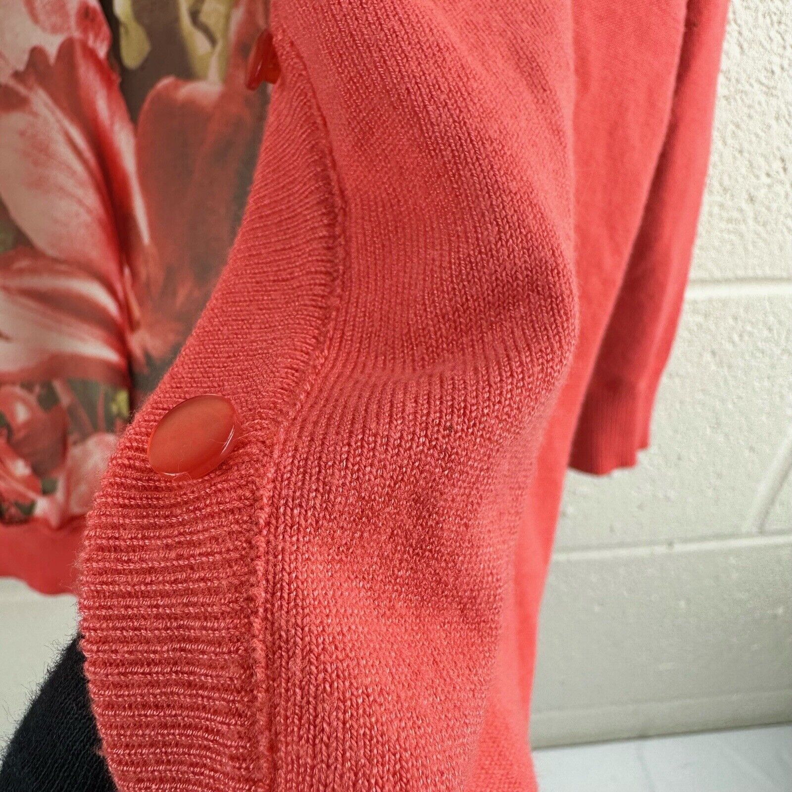 Neiman Marcus Neiman Marcus Coral V-Neck Knit Chiffon Cardigan Sweater S Size S / US 4 / IT 40 - 5 Thumbnail