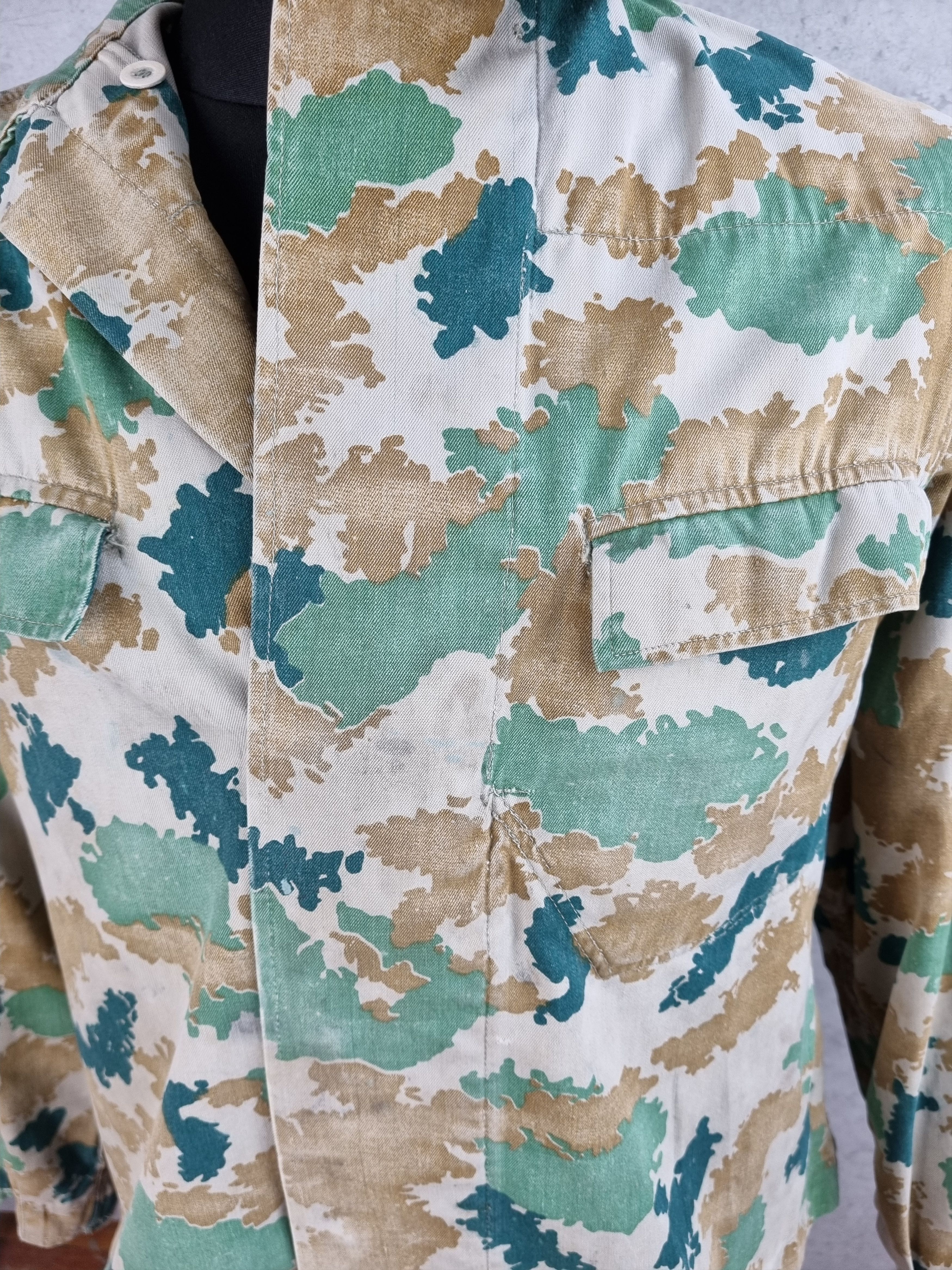 Vintage 50s East German NVA Blumentarn Camouflage Jacket Over Shirt Size US M / EU 48-50 / 2 - 23 Thumbnail