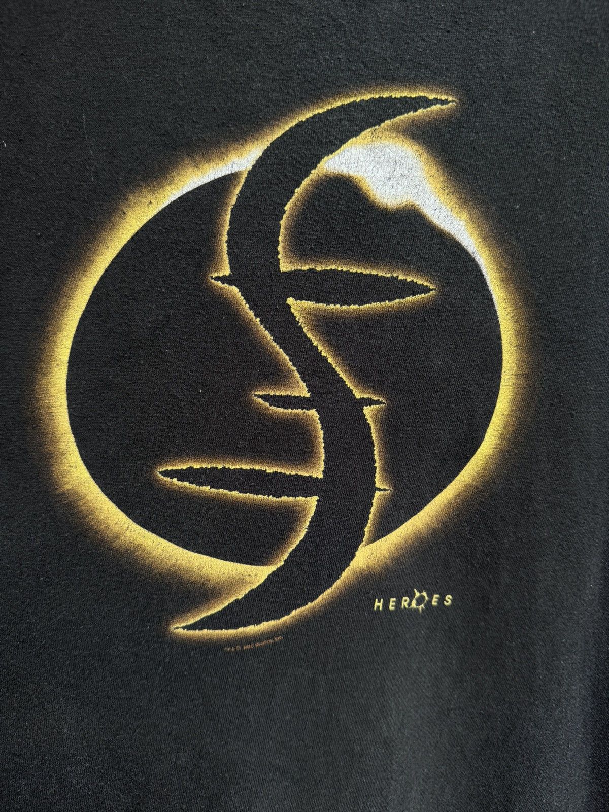 Vintage Vintage 2006 NBC Heroes TV Show Promo T-Shirt Gildan Ultra Size US XXL / EU 58 / 5 - 5 Thumbnail